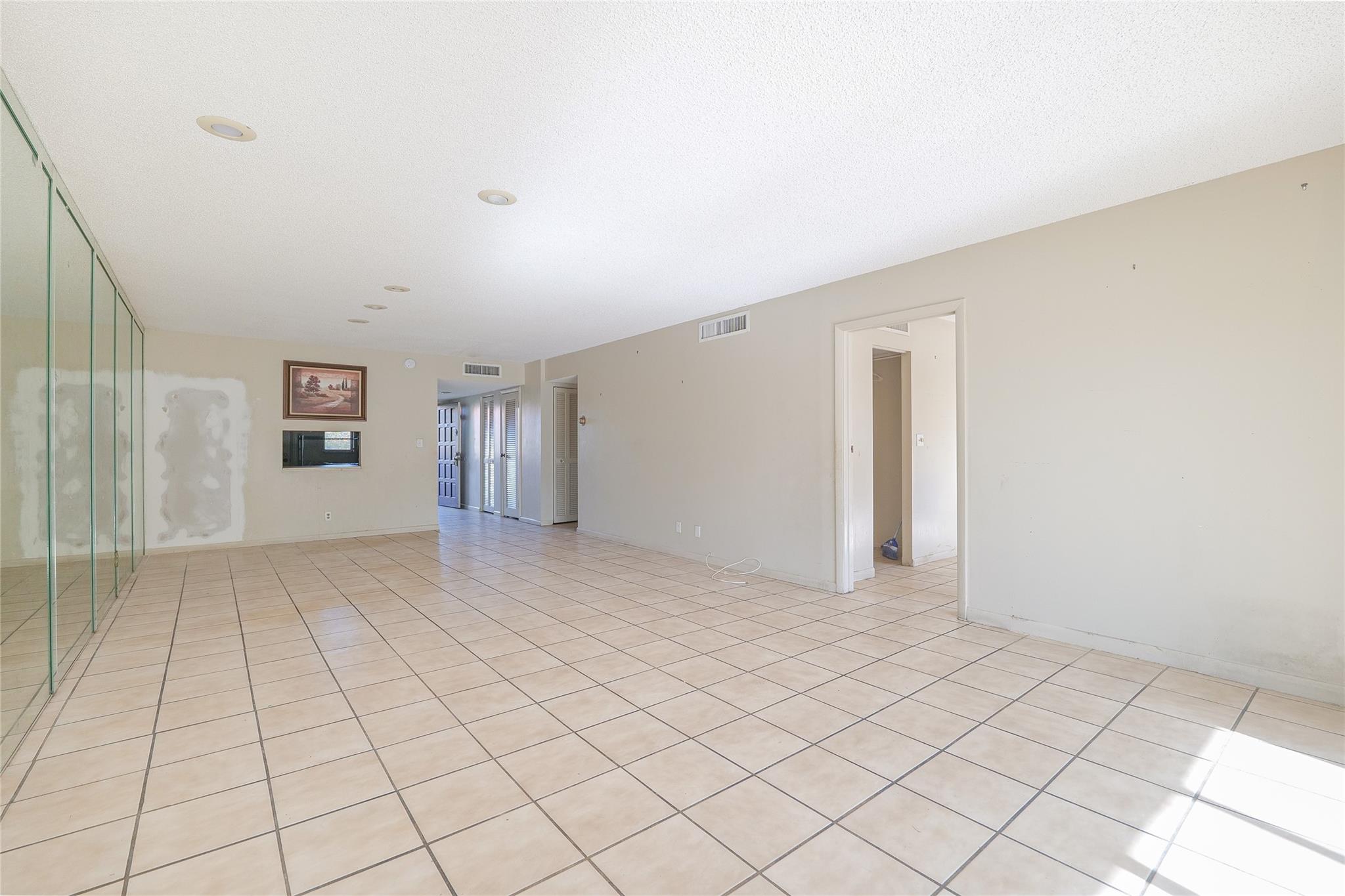 falls of inverrary - Residential