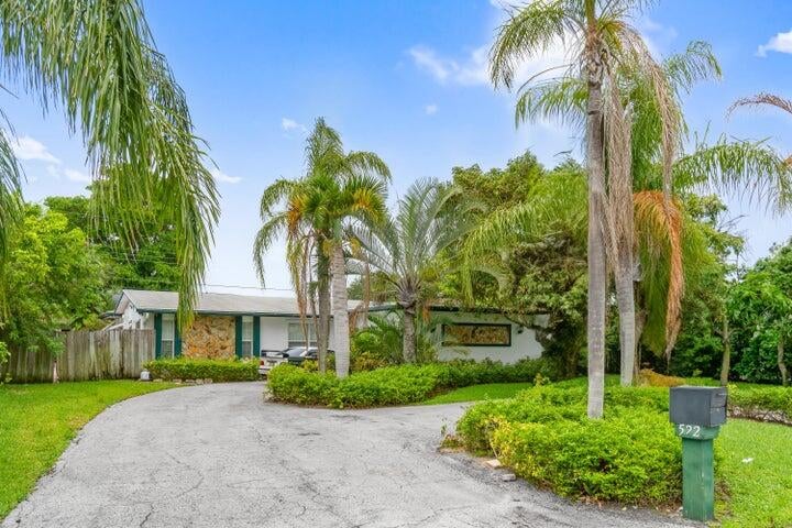 Photo of 522 Jaeger Drive, Delray Beach, FL 33444 (MLS # R11130170)