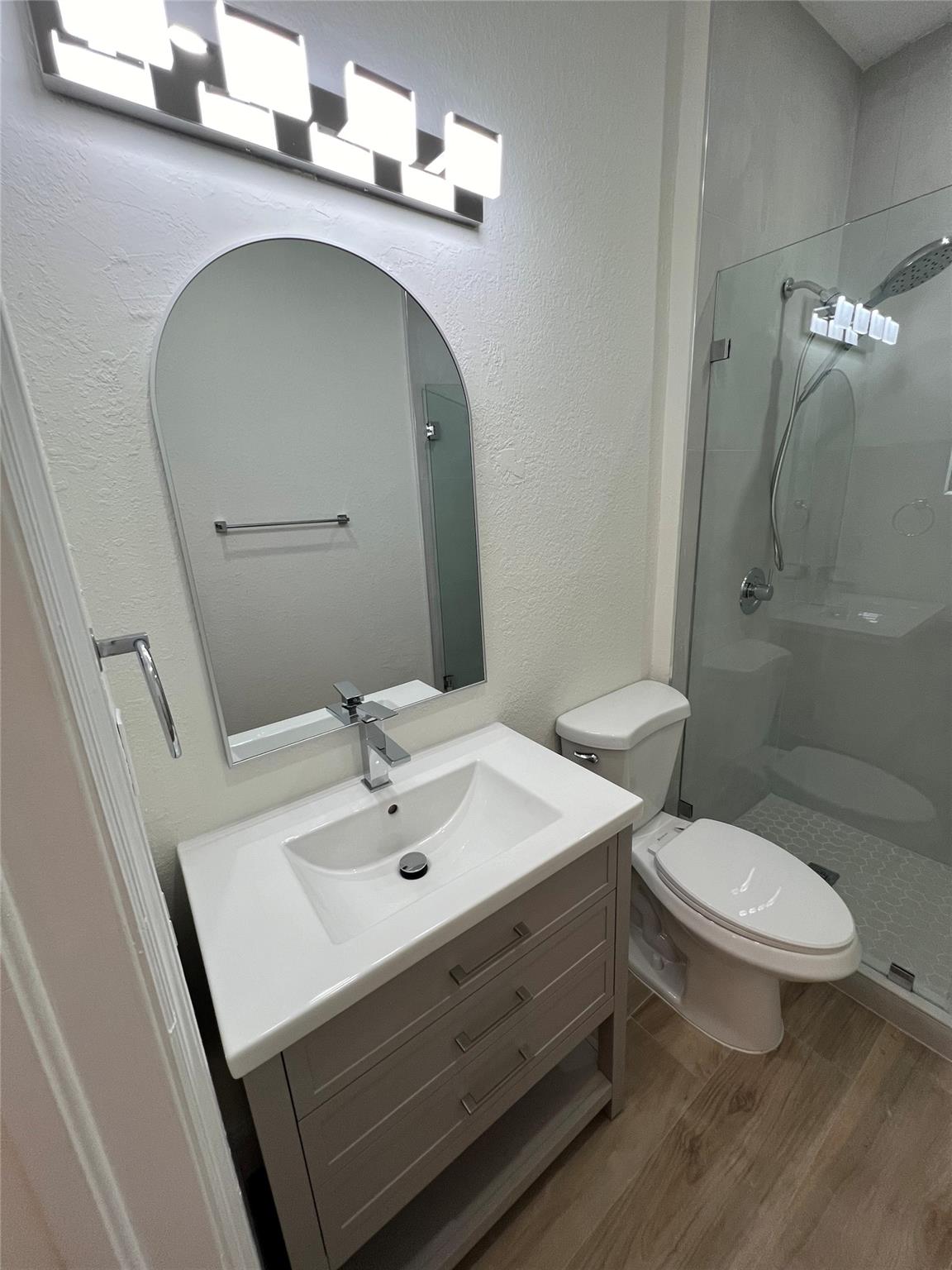 Eureka Palm Garden - Residential Lease