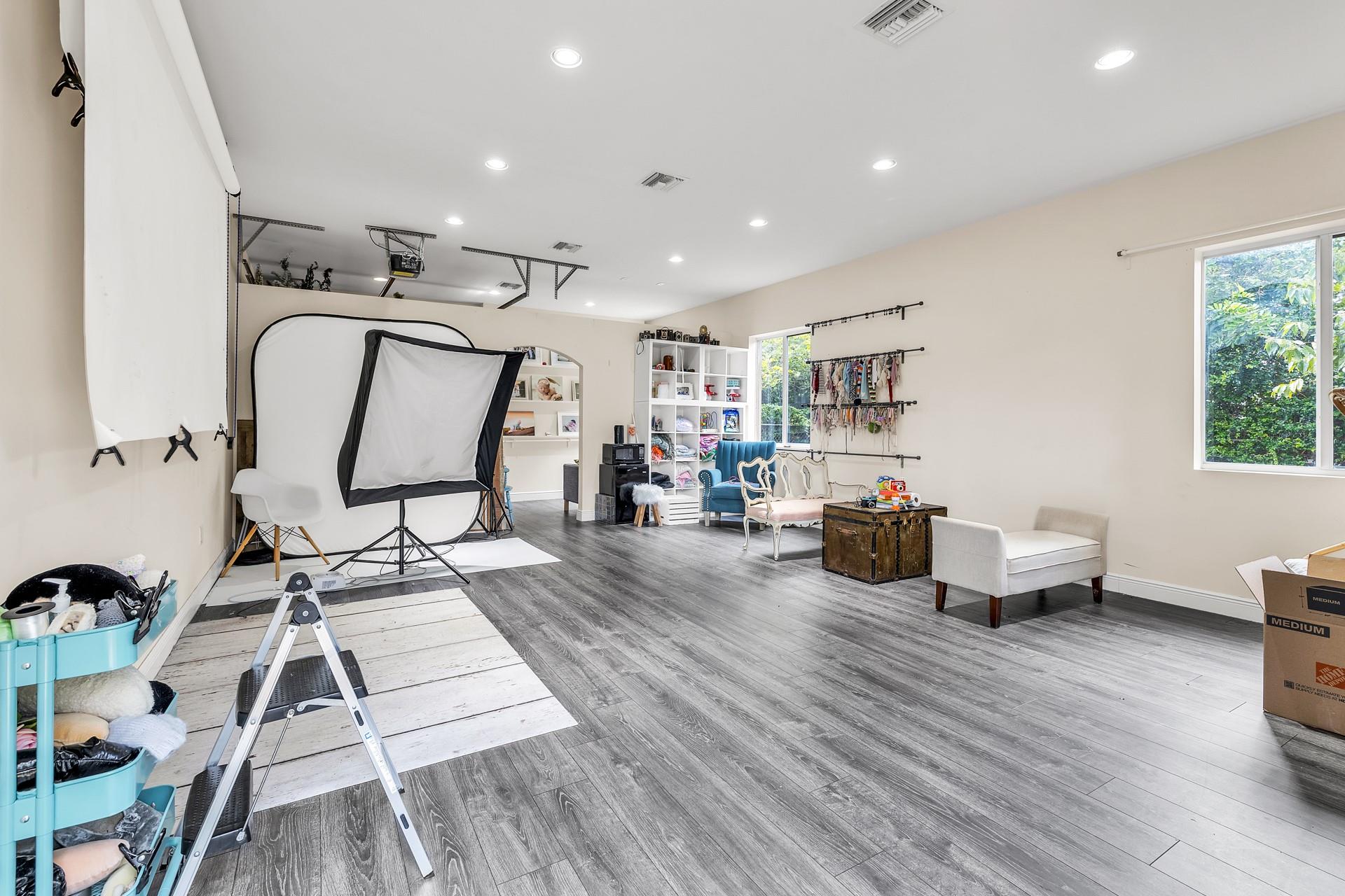 Everglade Land Sales Co R - Residential