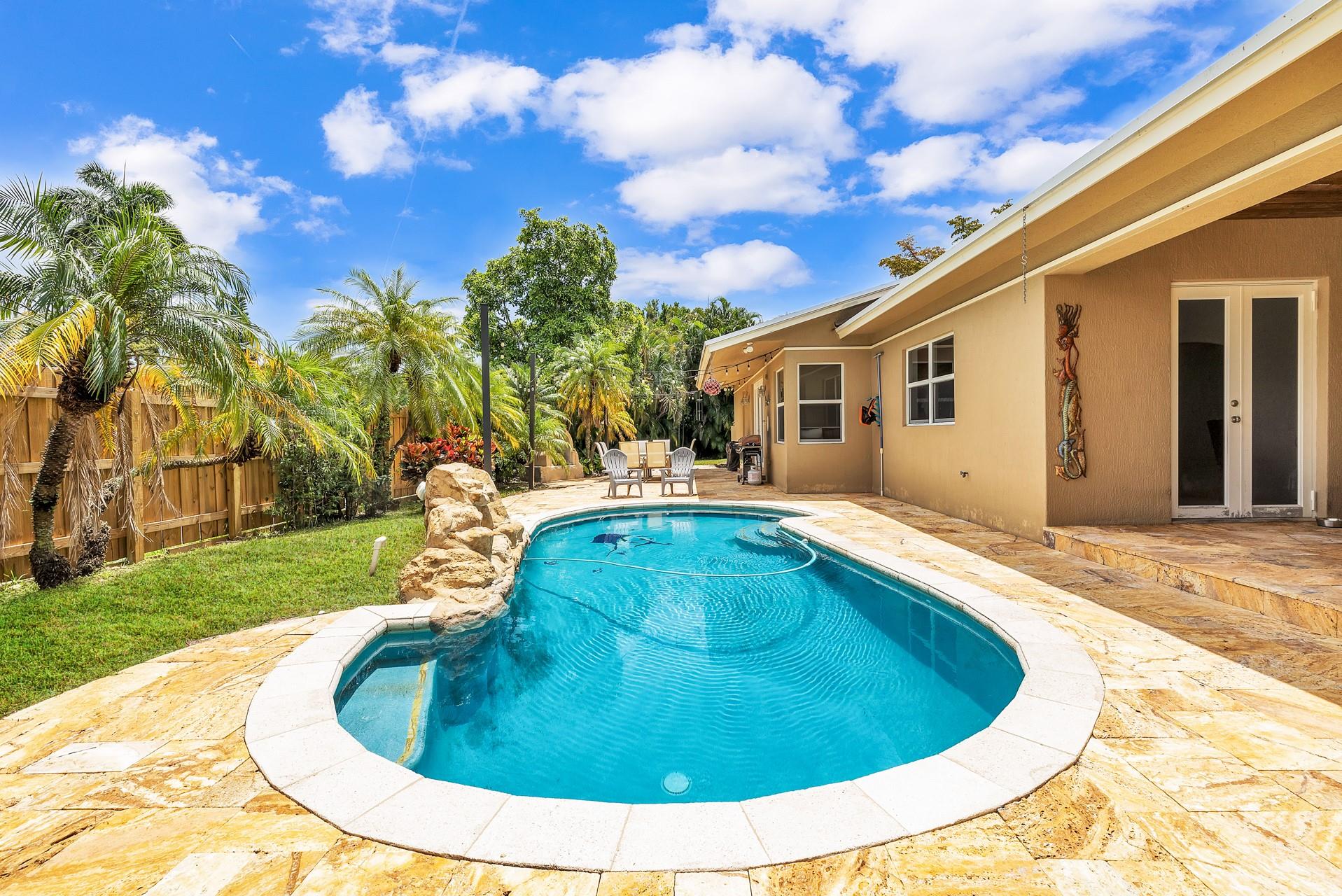Everglade Land Sales Co R - Residential
