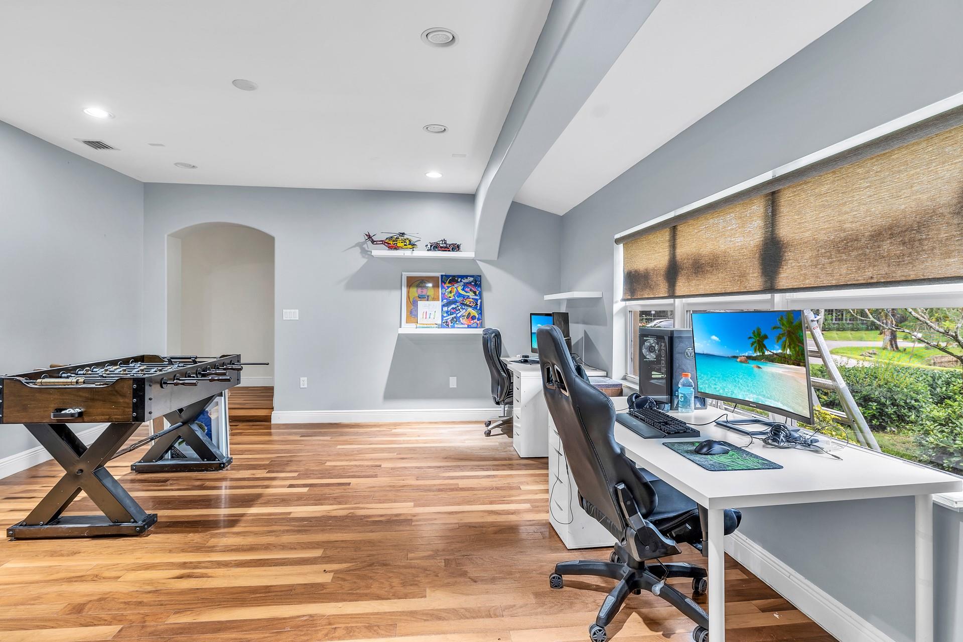 Everglade Land Sales Co R - Residential