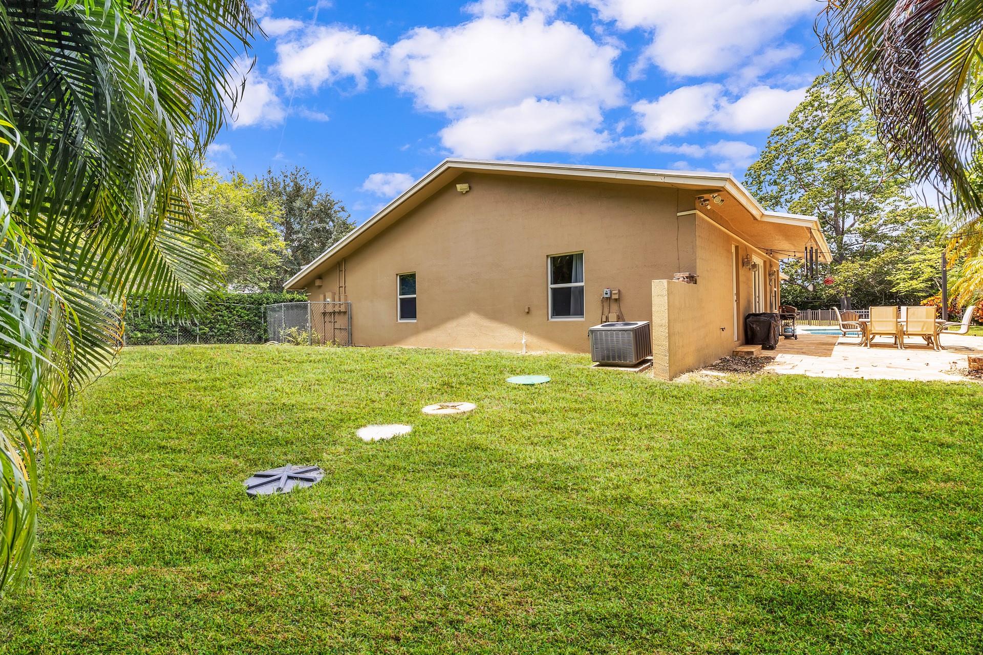 Everglade Land Sales Co R - Residential
