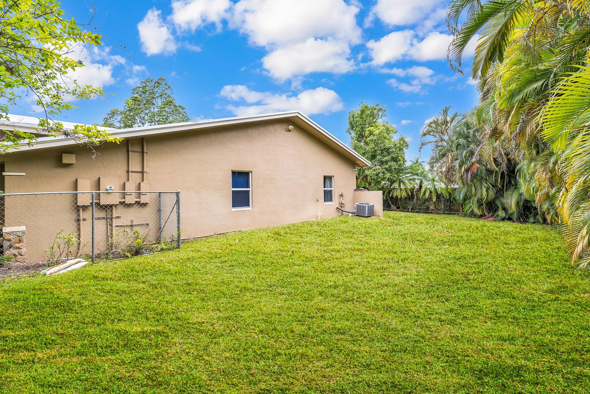 Everglade Land Sales Co R - Residential