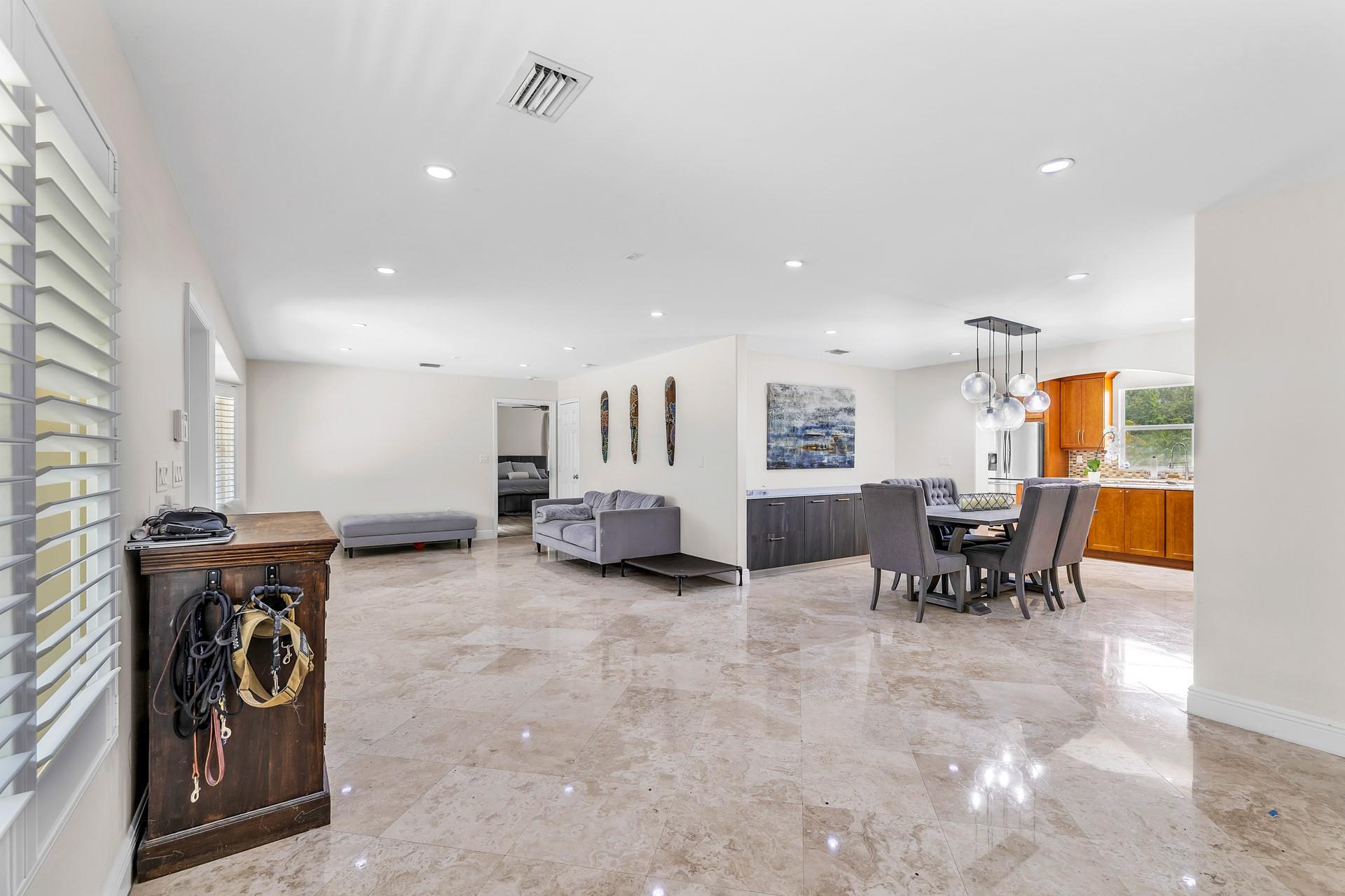 Everglade Land Sales Co R - Residential