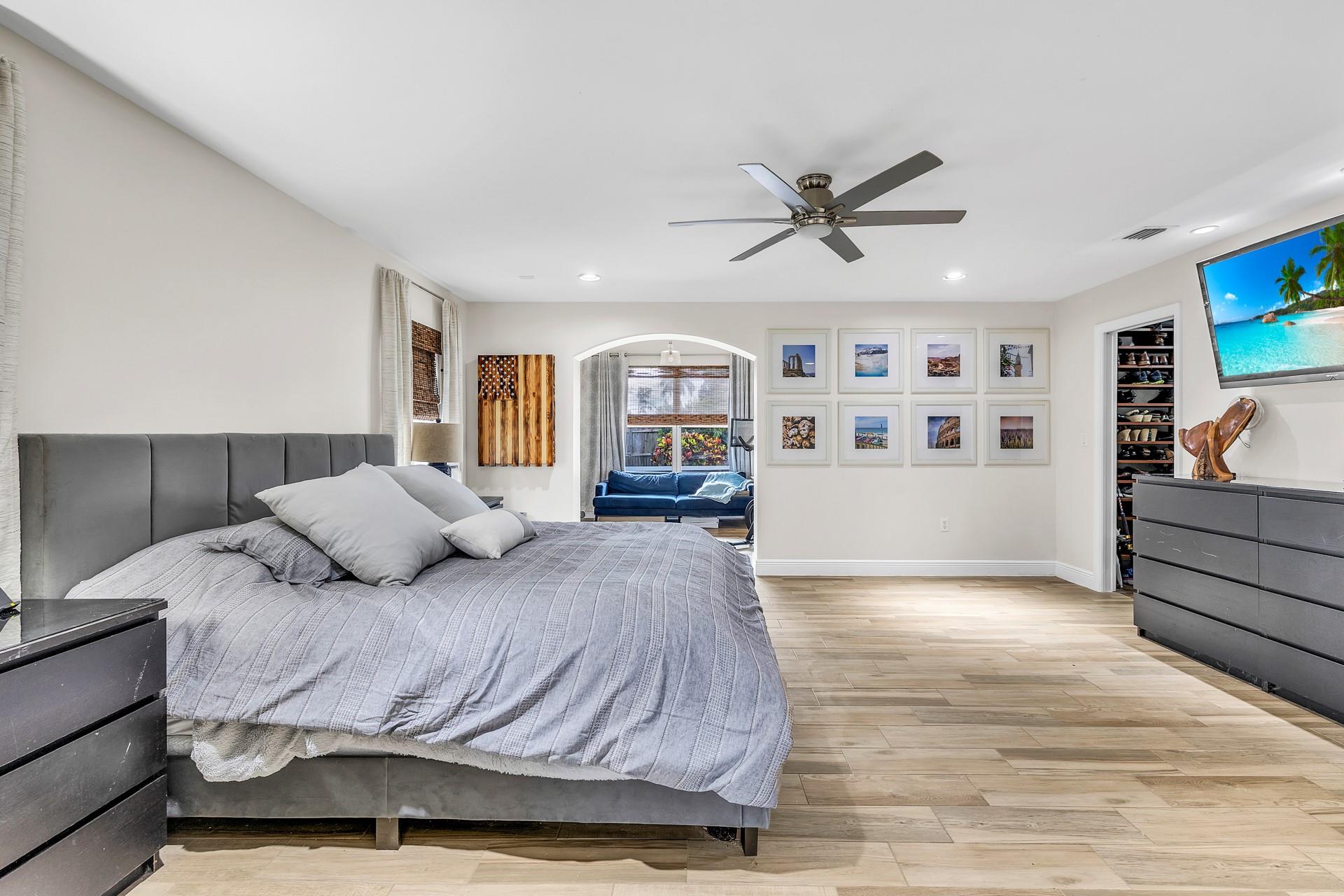 Everglade Land Sales Co R - Residential