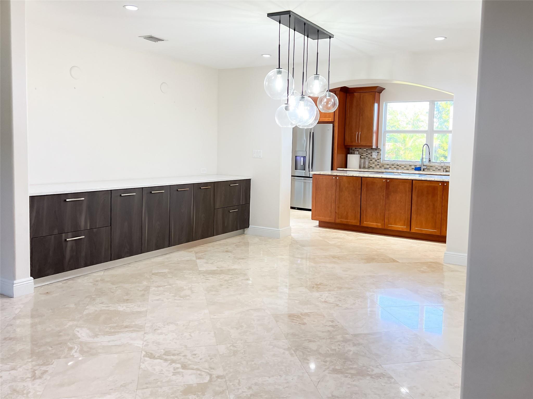 Everglade Land Sales Co R - Residential