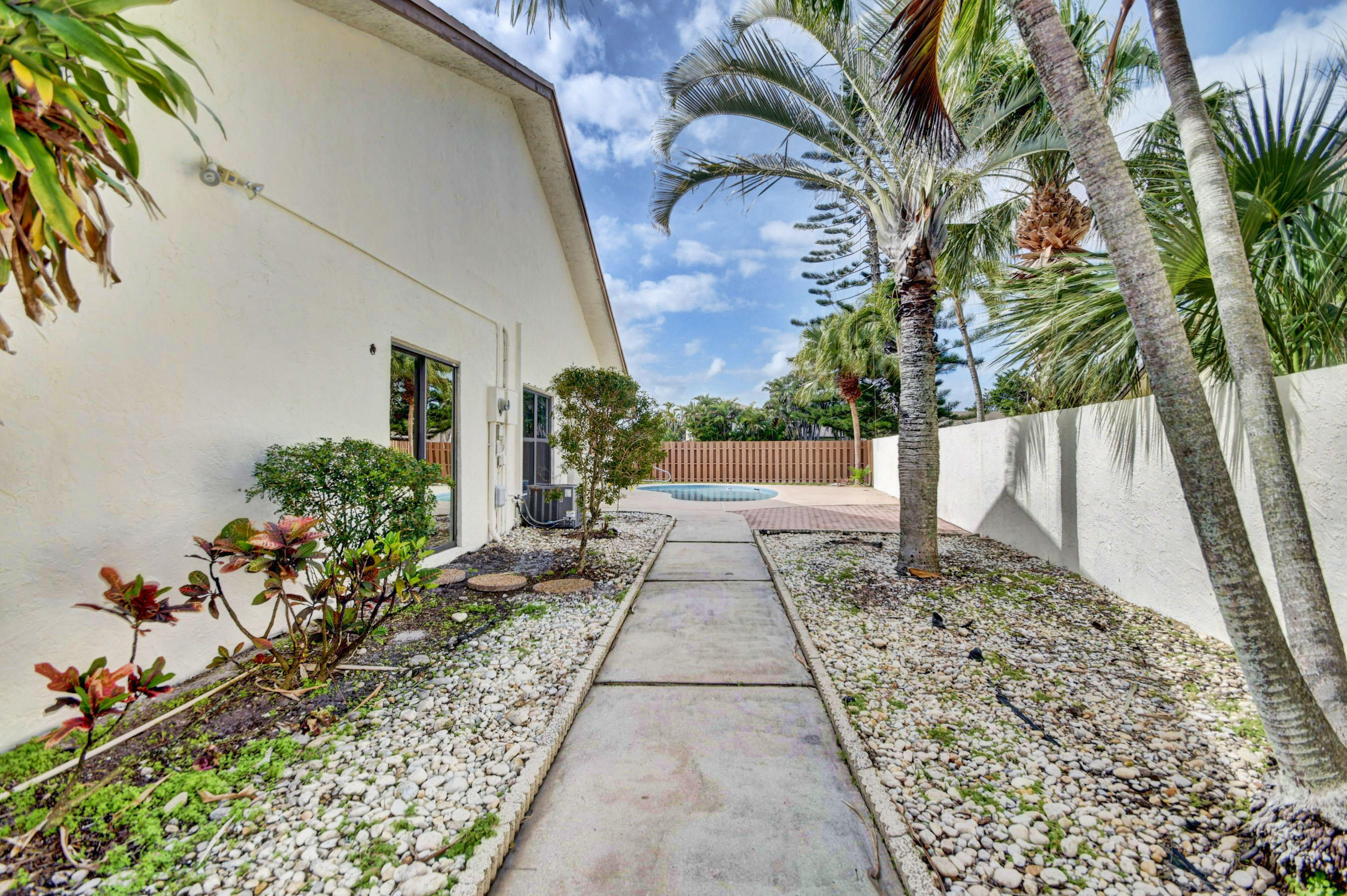 HOMEWOOD LAKES SEC A - Residential