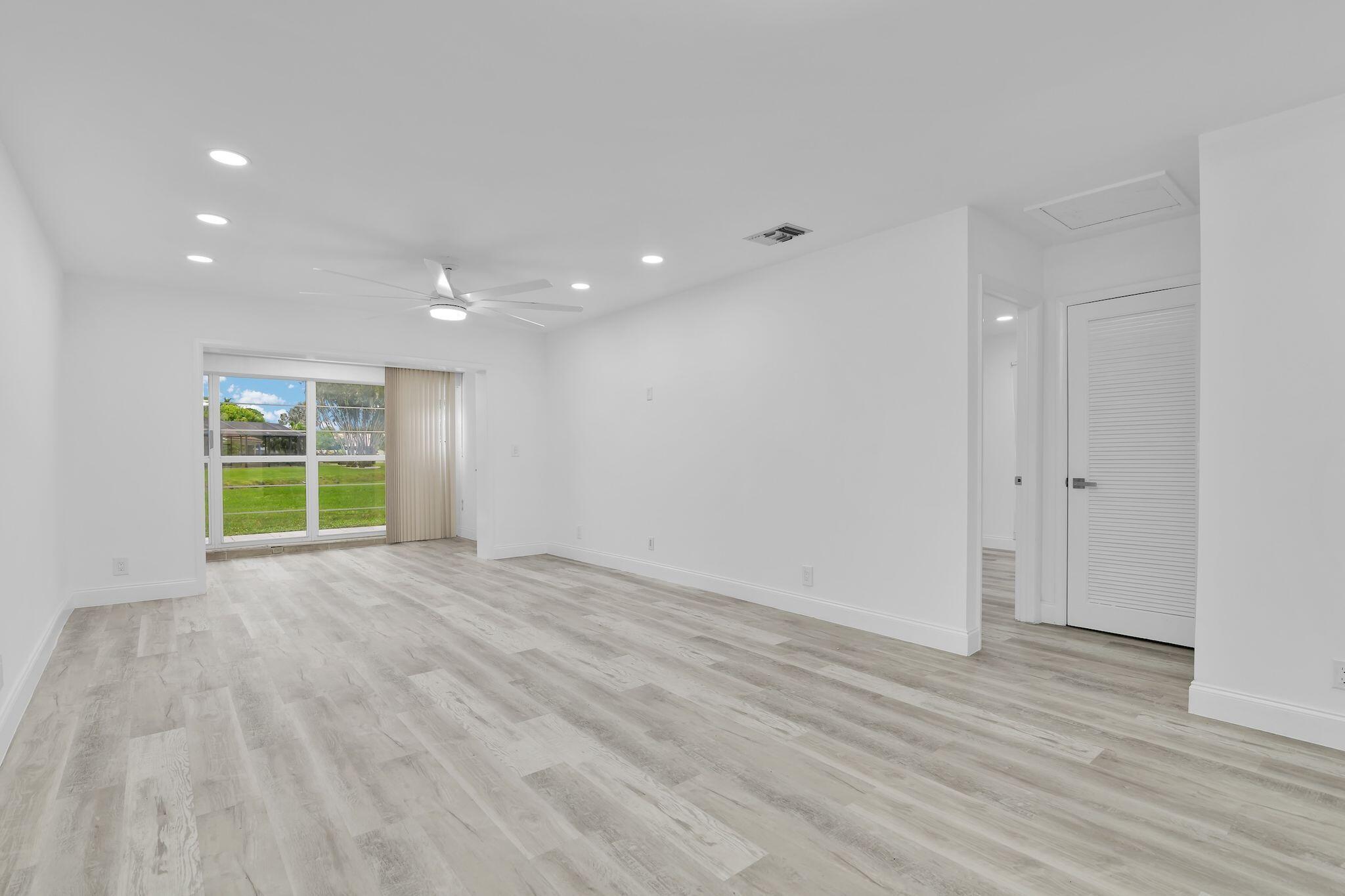 8844 Belle Aire Dr Drive 224
