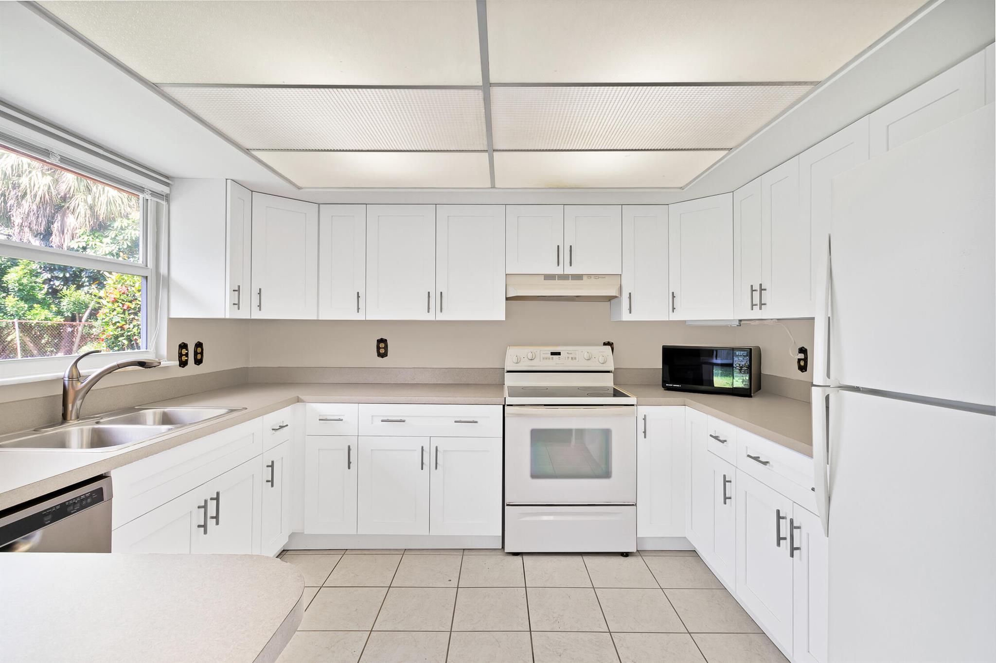 INDIAN RIVER HEIGHTS UNIT - Residential