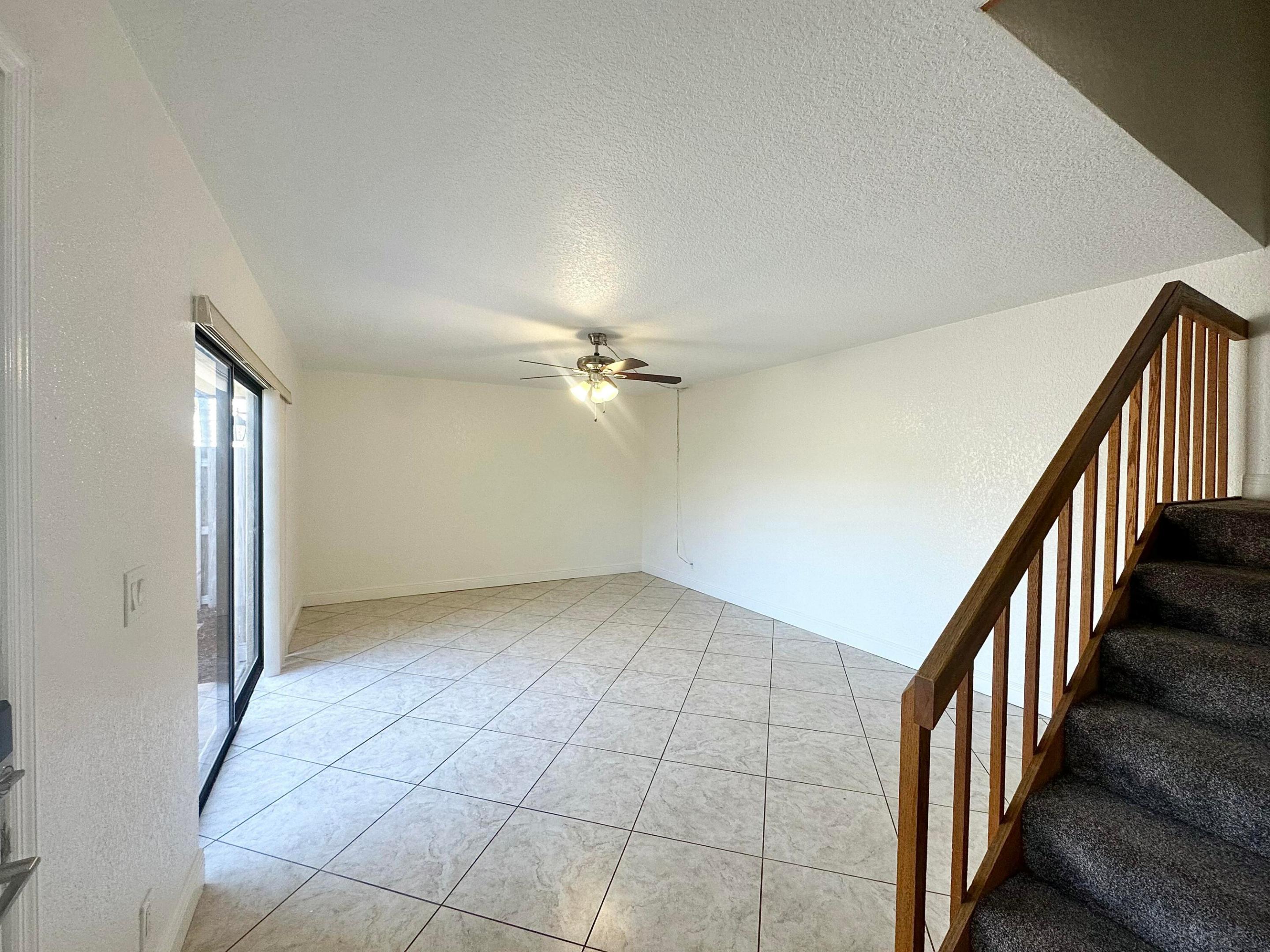 LAKEWOOD OF PALM SPRINGS - Residential Lease