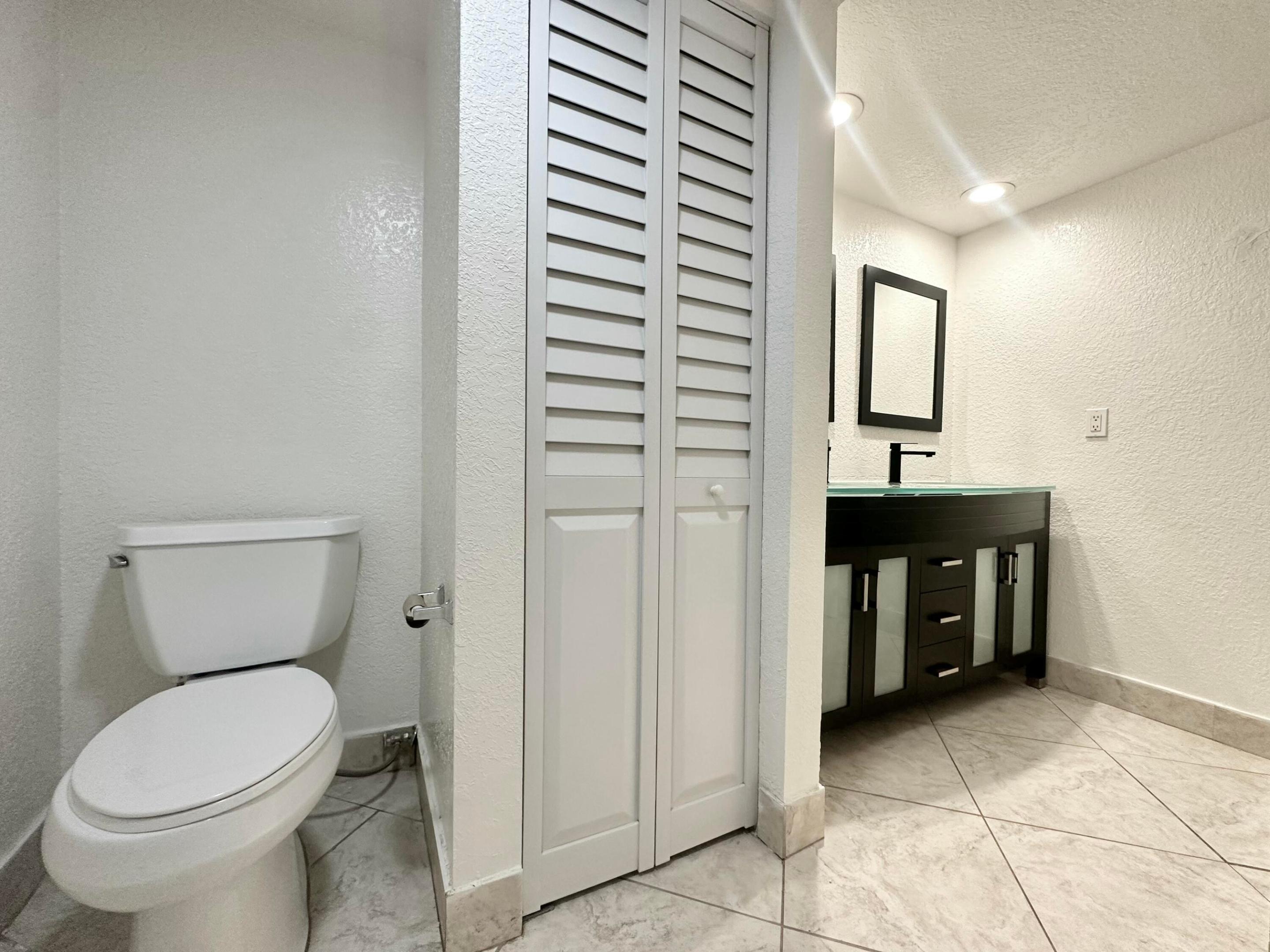 LAKEWOOD OF PALM SPRINGS - Residential Lease