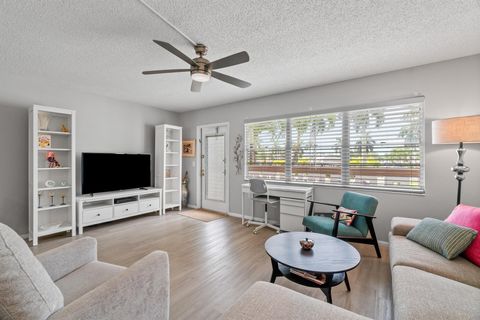 2054 Cornwall C Boca Raton FL 33434