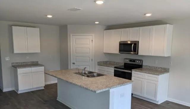 1015 Lovebird Ct