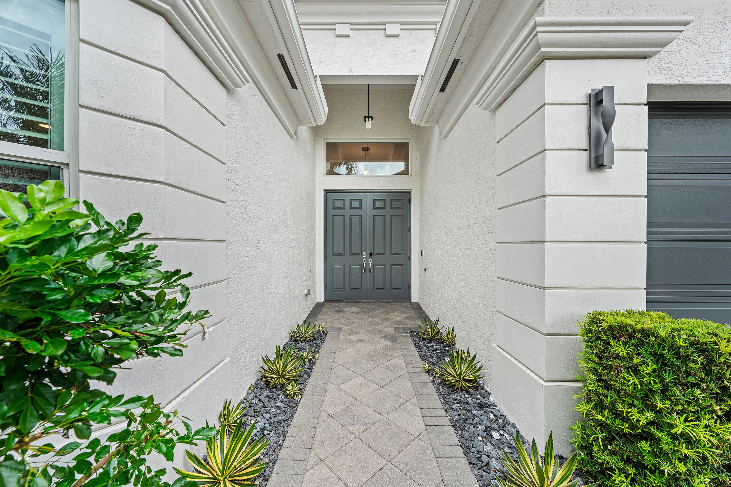 8223 Majestic Mountain Drive