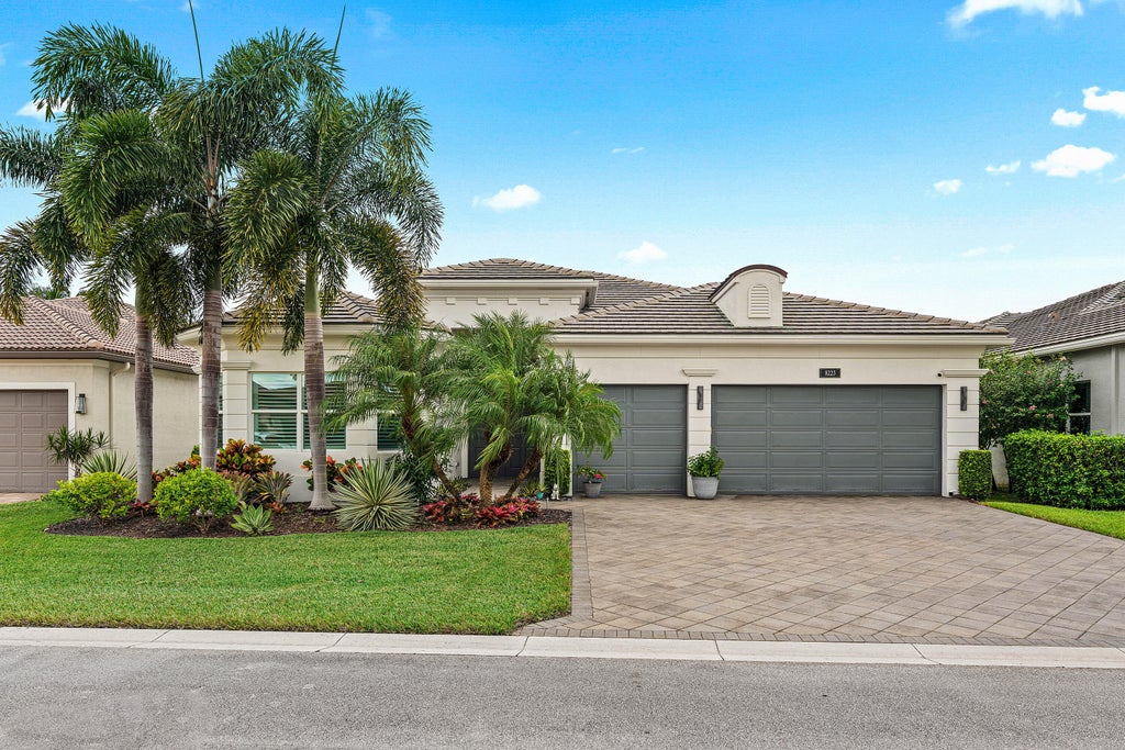 Photo of 8223 Majestic Mountain Drive, Boynton Beach, FL 33473 (MLS # B26086721)