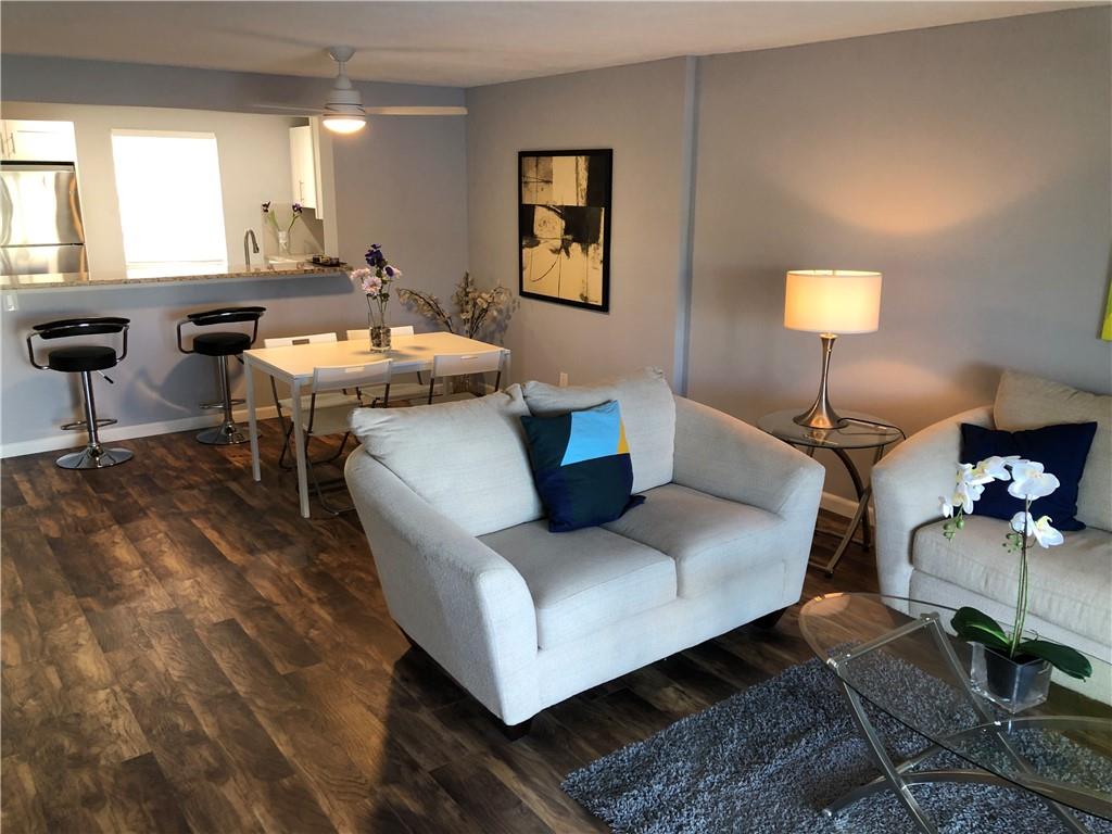 MEADOWBROOK LAKES - Residential