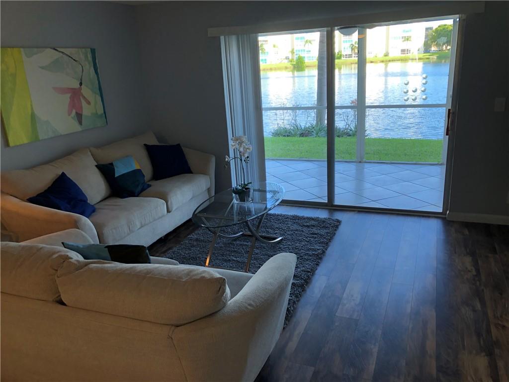 MEADOWBROOK LAKES - Residential