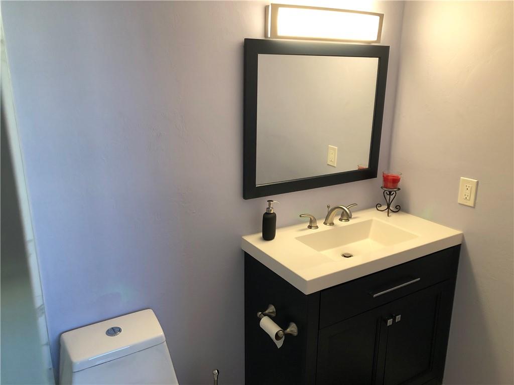 MEADOWBROOK LAKES - Residential
