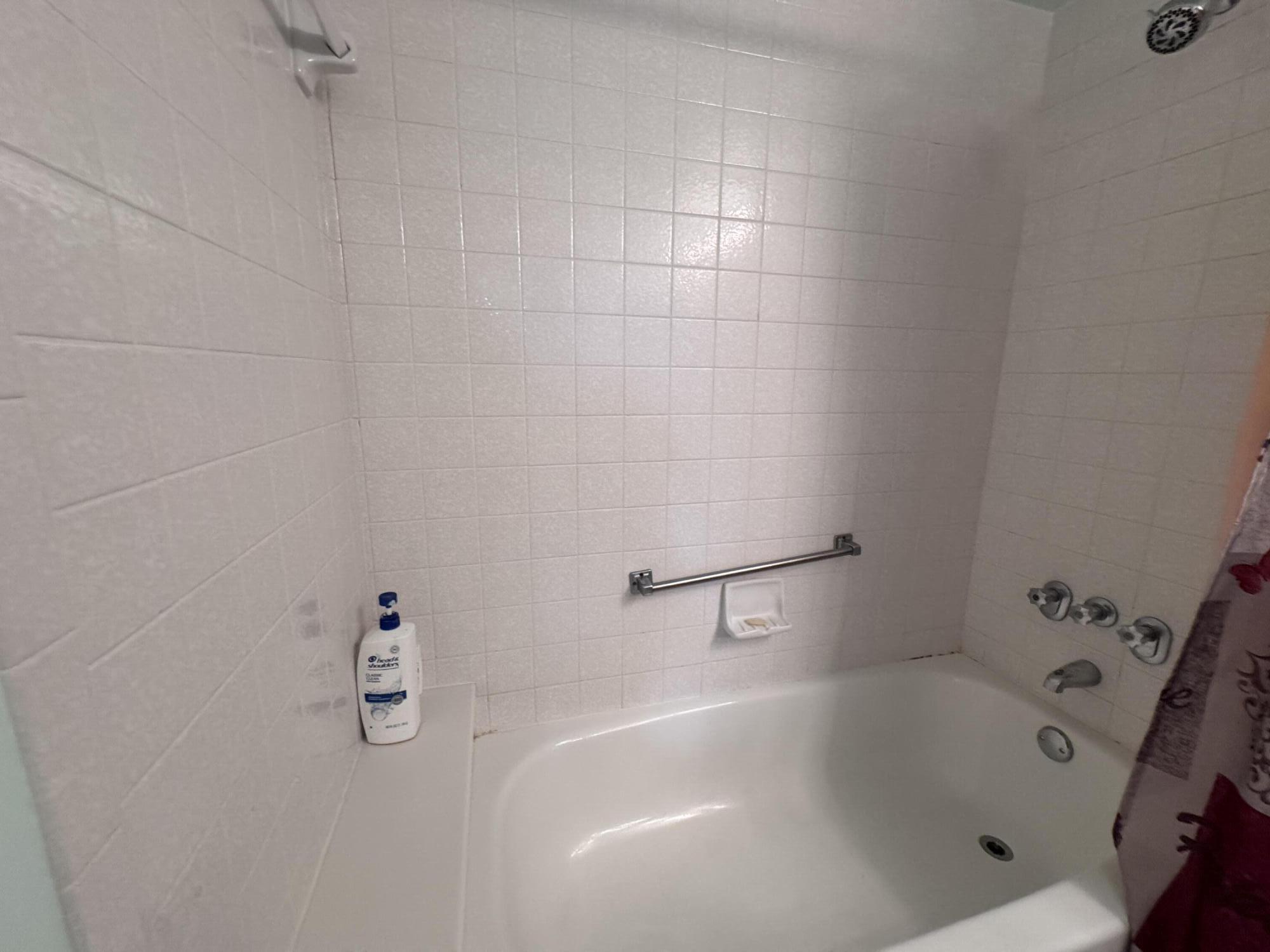 PALM CLUB WEST VILLAGE I - Residential Lease