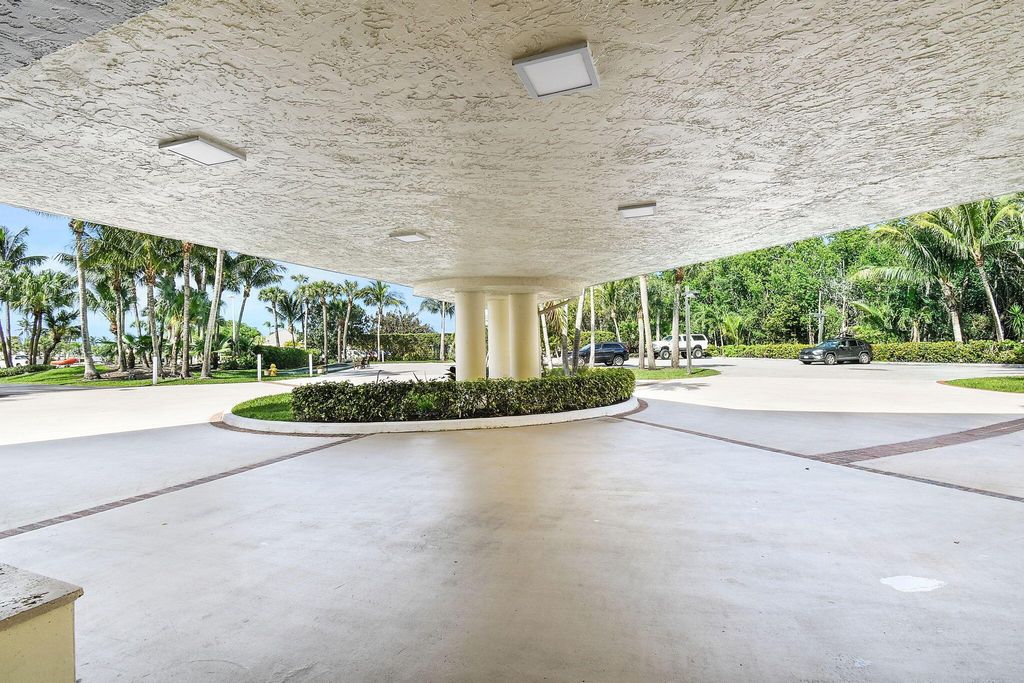 Photo of 221 NE Plantation Road #316, Stuart, FL 34996 (MLS # R11068556)