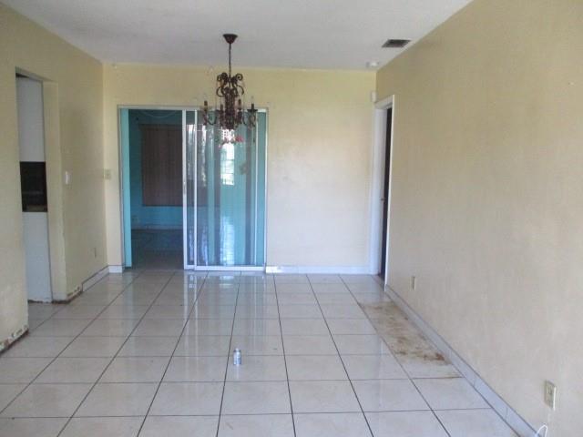 4595 NW 43rd Ct