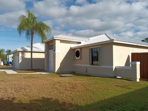 A home in Port St Lucie