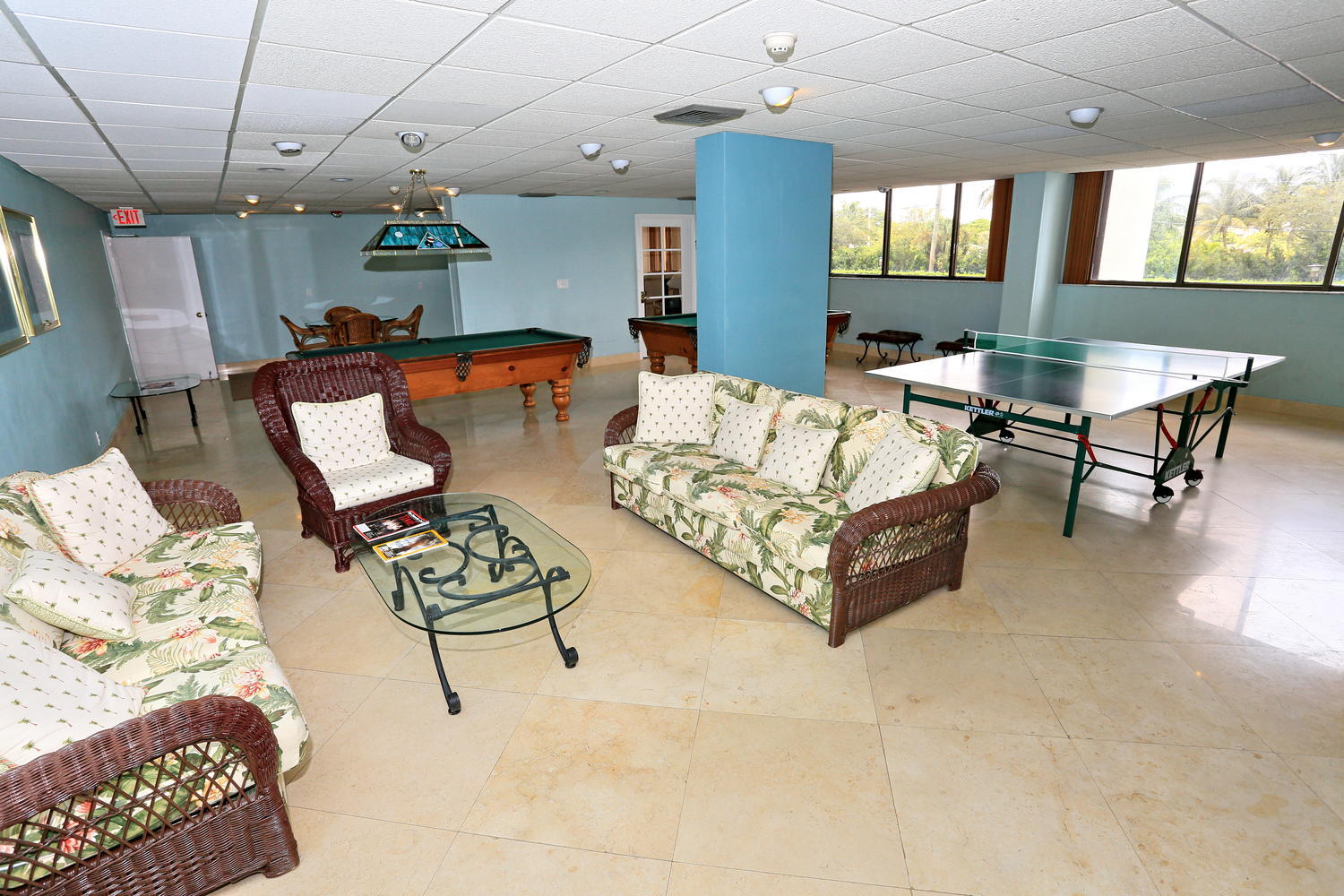 PALM BEACH HOUSE CONDO - Residential