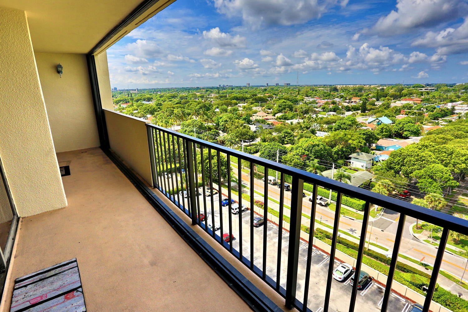 PALM BEACH HOUSE CONDO - Residential
