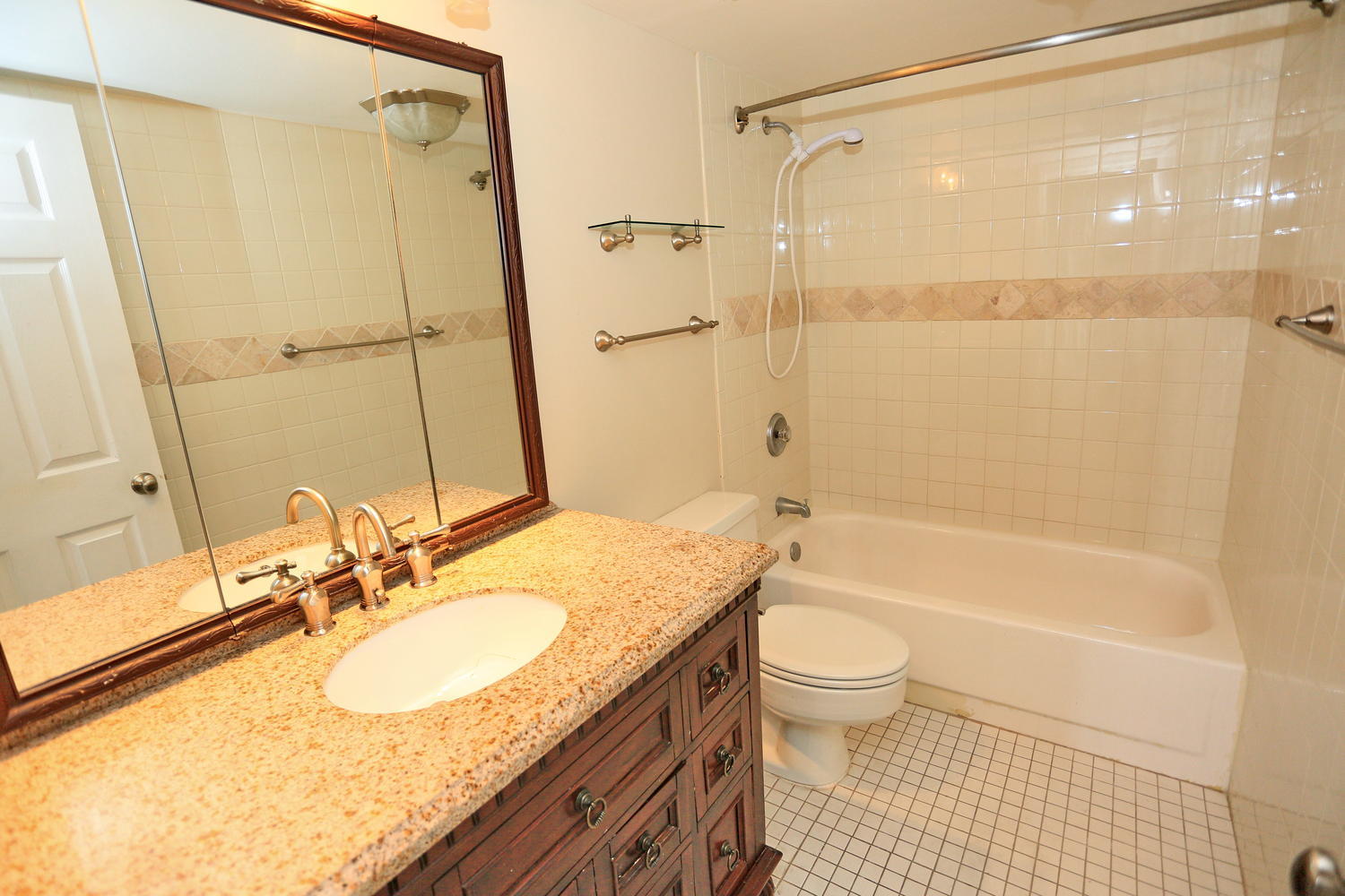 PALM BEACH HOUSE CONDO - Residential