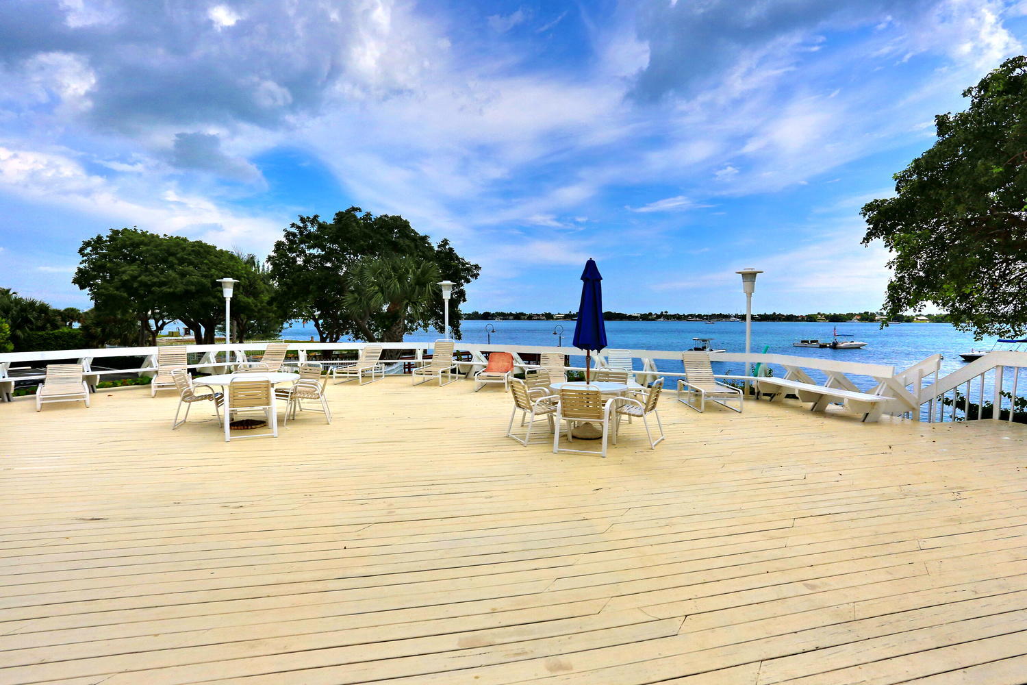 PALM BEACH HOUSE CONDO - Residential