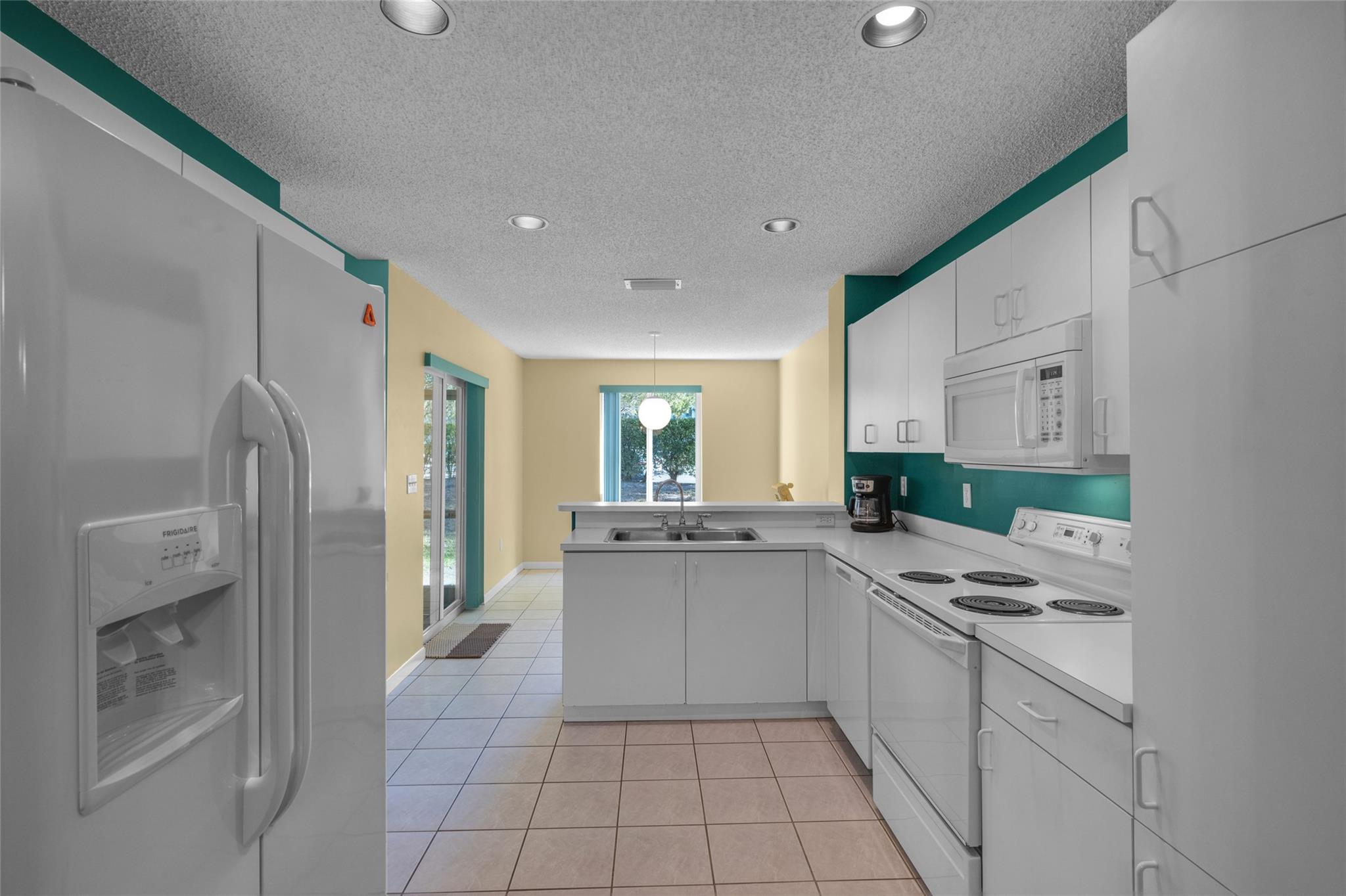 CALIFORNIA COURTS - Residential