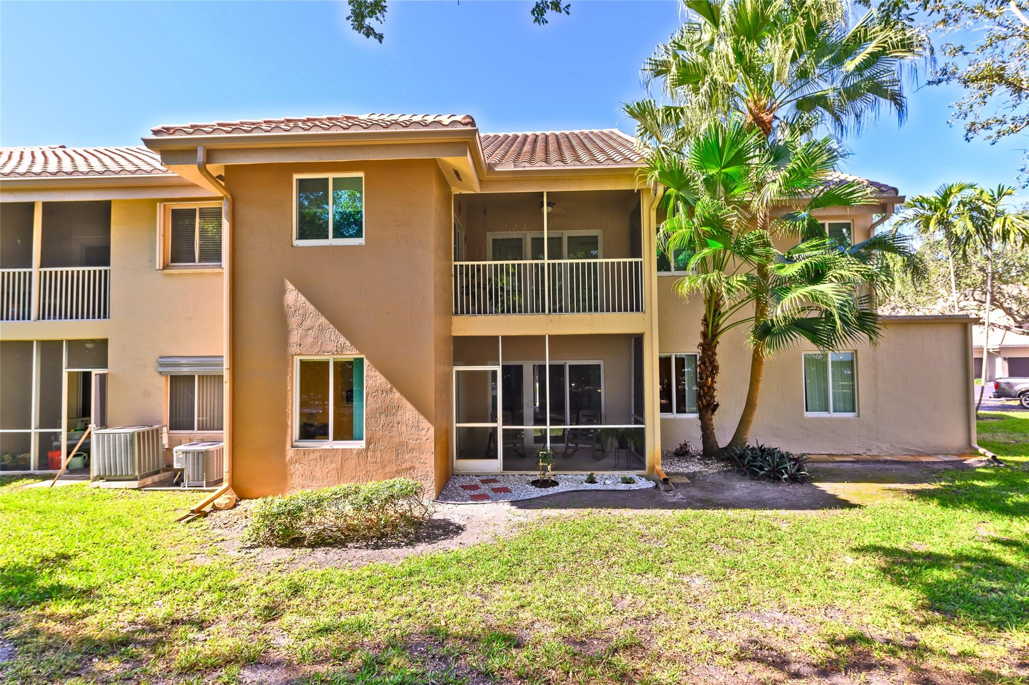 CALIFORNIA COURTS - Residential