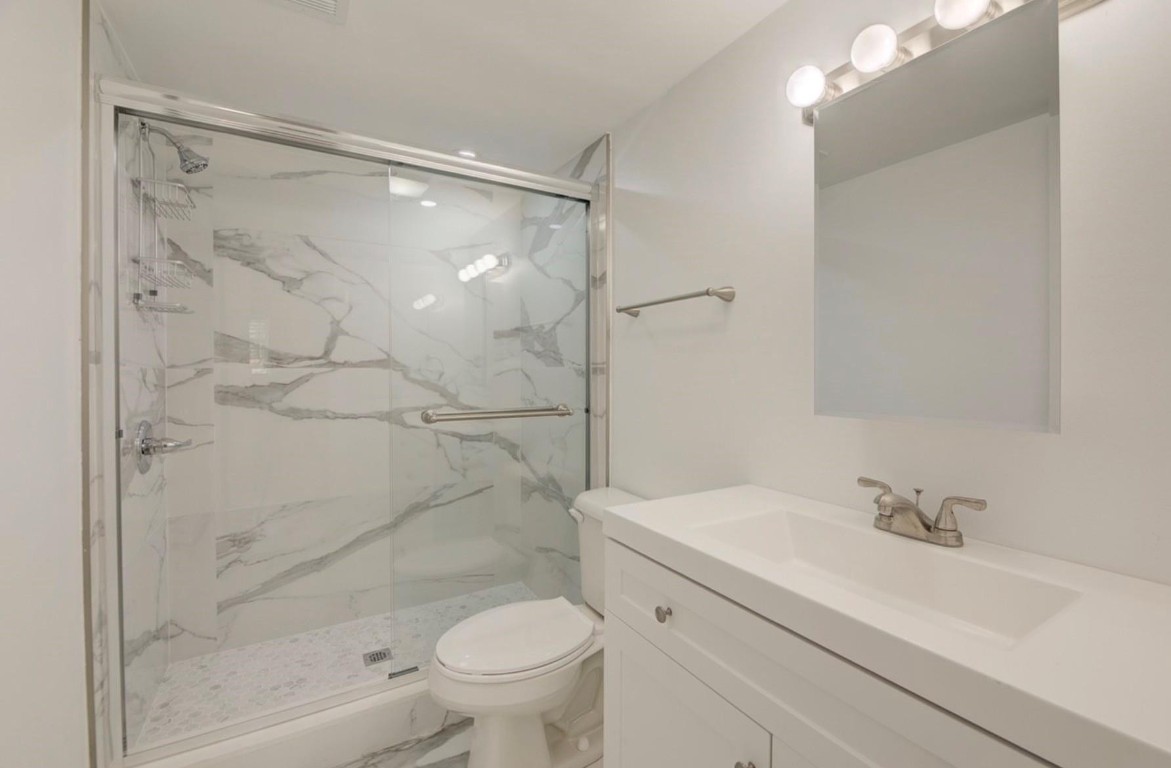 Oakland Blvd Dev 50-37 B - Residential Lease