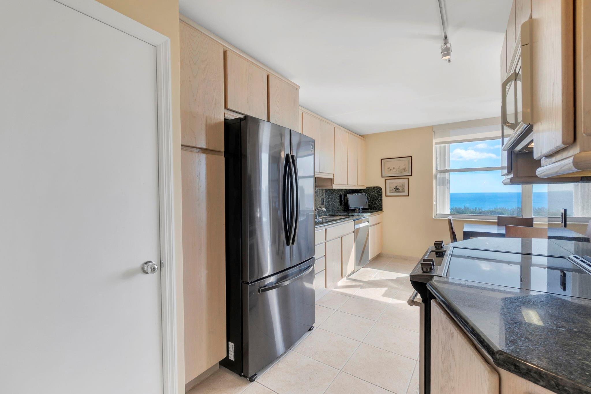 CORINTHIAN - Residential