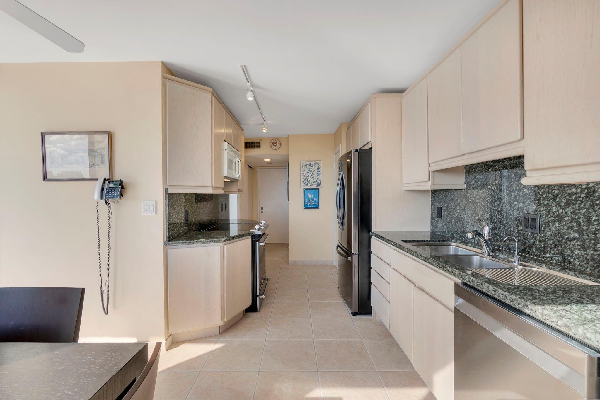 CORINTHIAN - Residential