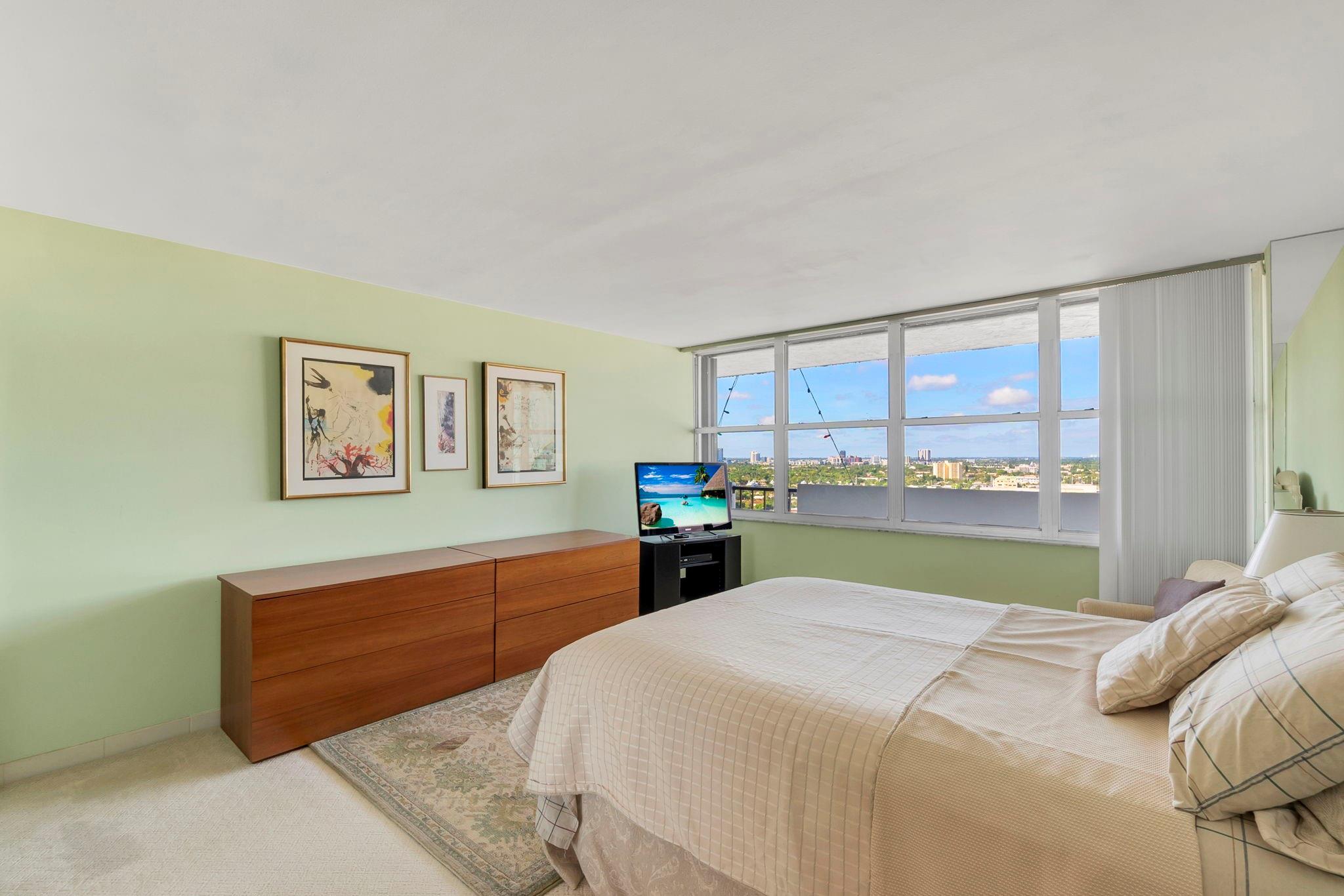 CORINTHIAN - Residential