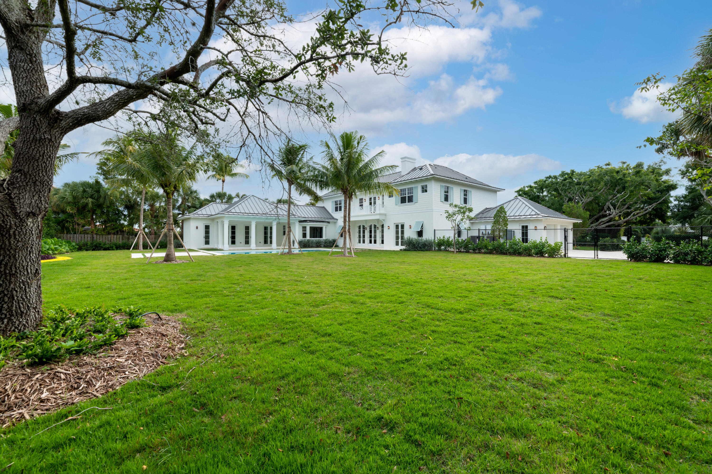 ESSEX LANE - Residential