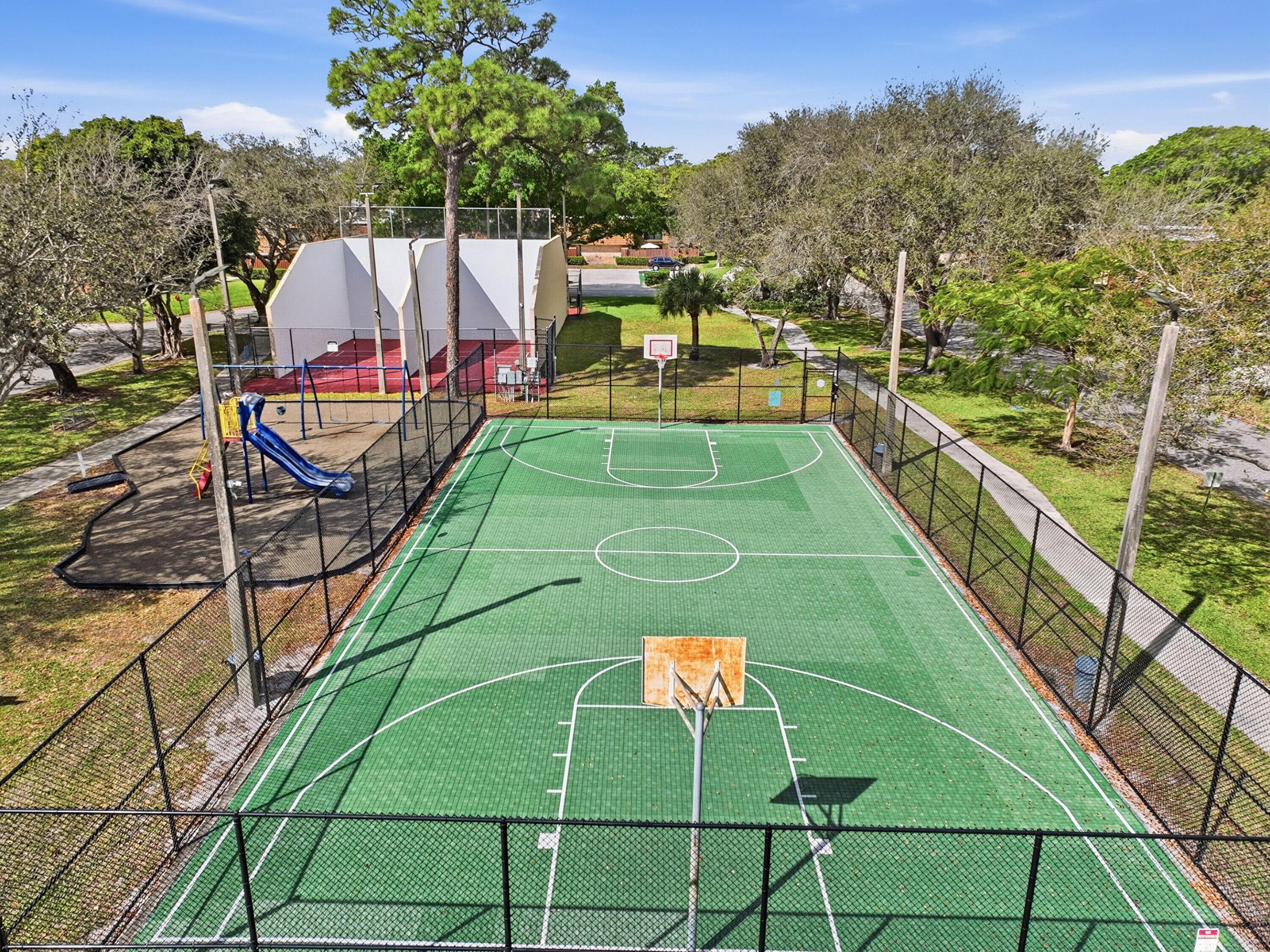 SHERWOOD LAKES - Residential