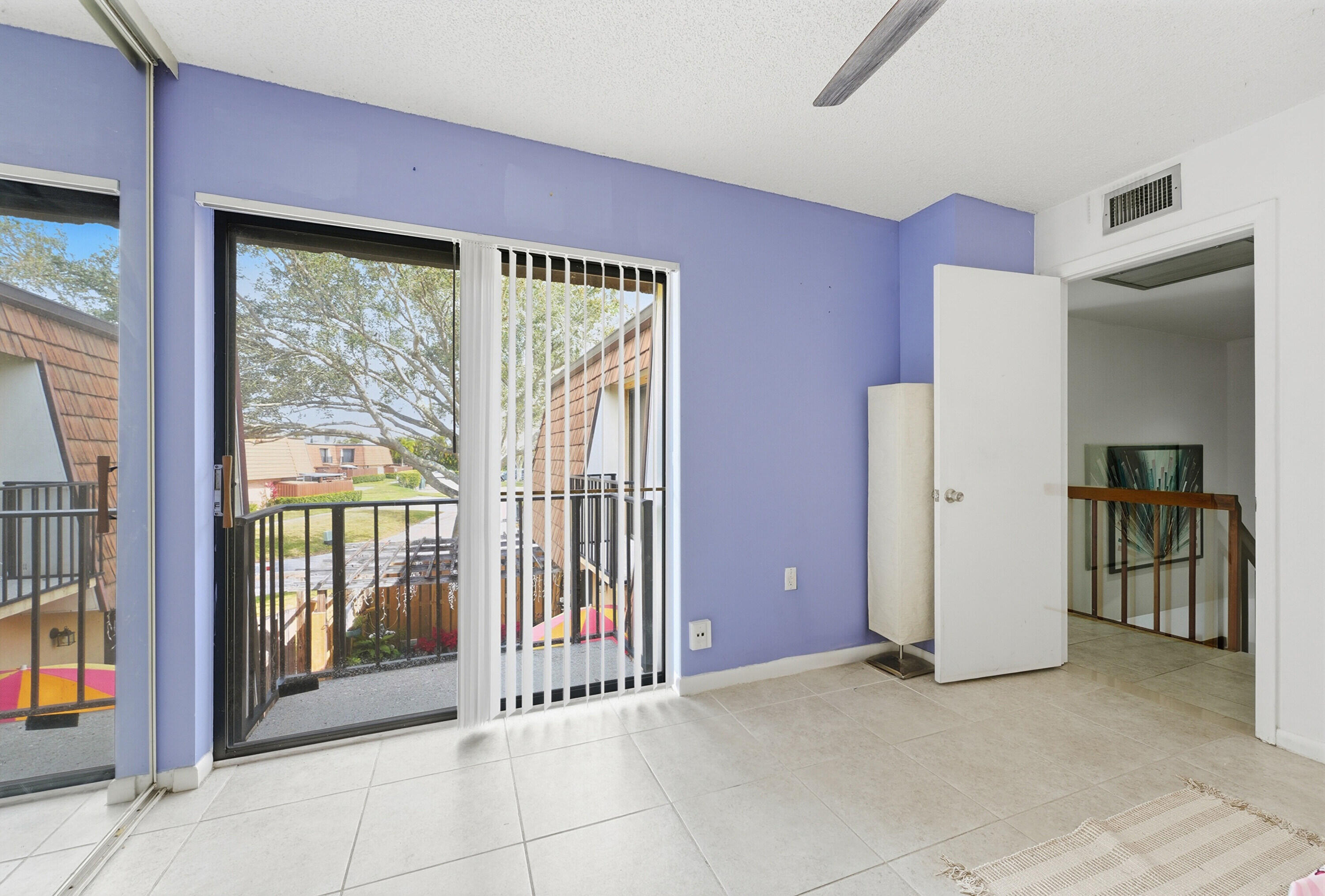 SHERWOOD LAKES - Residential