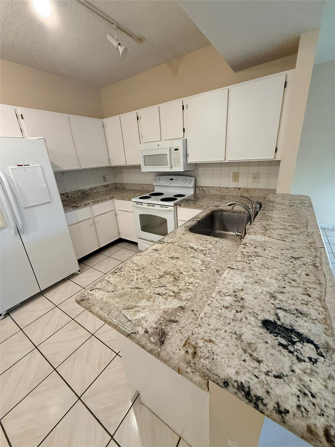 Pierpointe Five Condo II - Residential Lease
