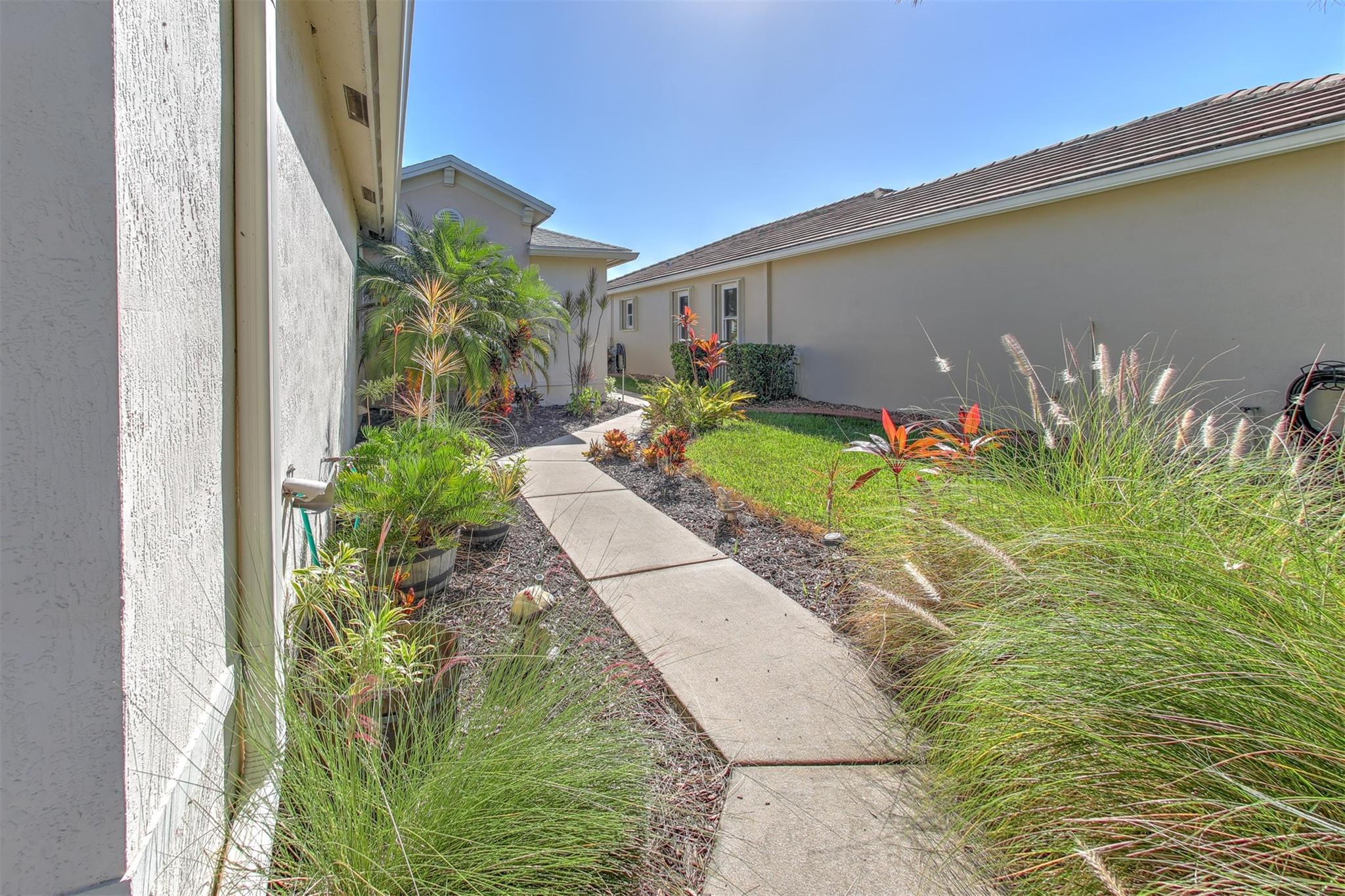 9713 SW Eastbrook Cir