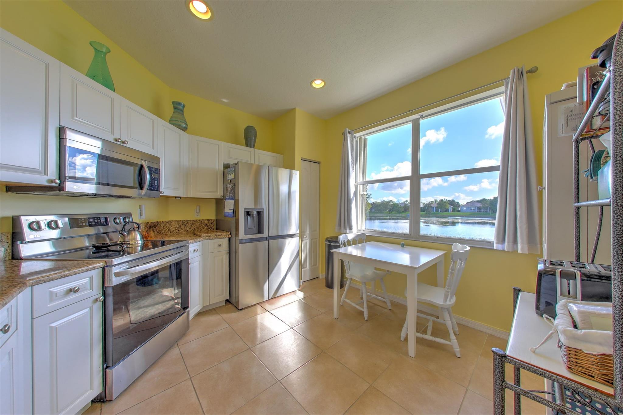 Tradition 18 - Residential