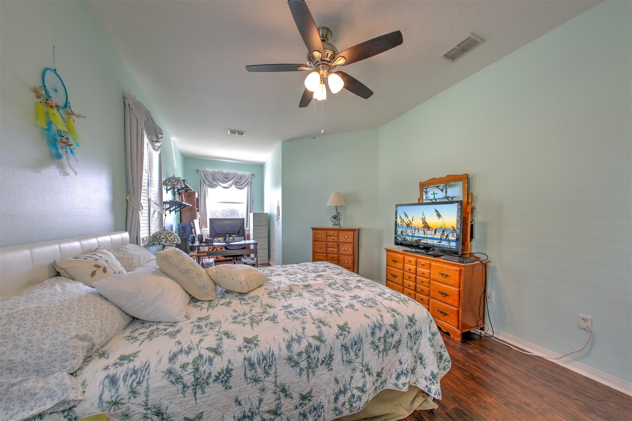 Tradition 18 - Residential