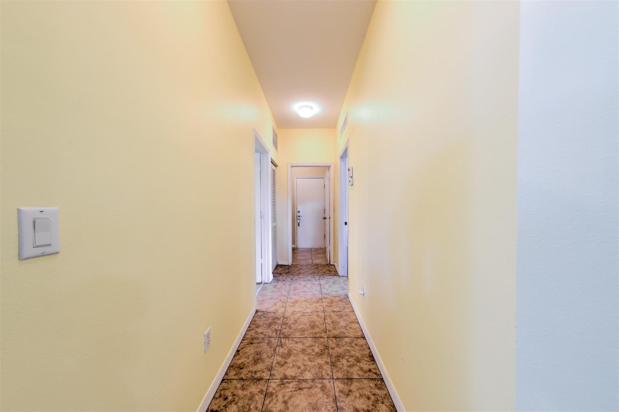 Tradition 18 - Residential