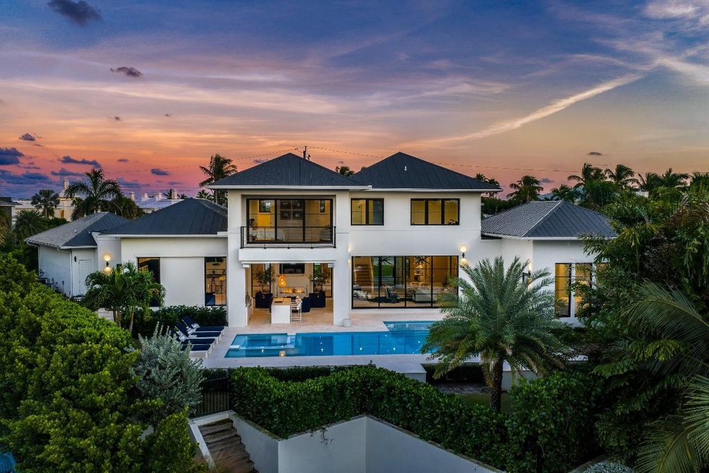 Photo of 10 Harbour Drive S, Ocean Ridge, FL 33435 (MLS # R11143700)