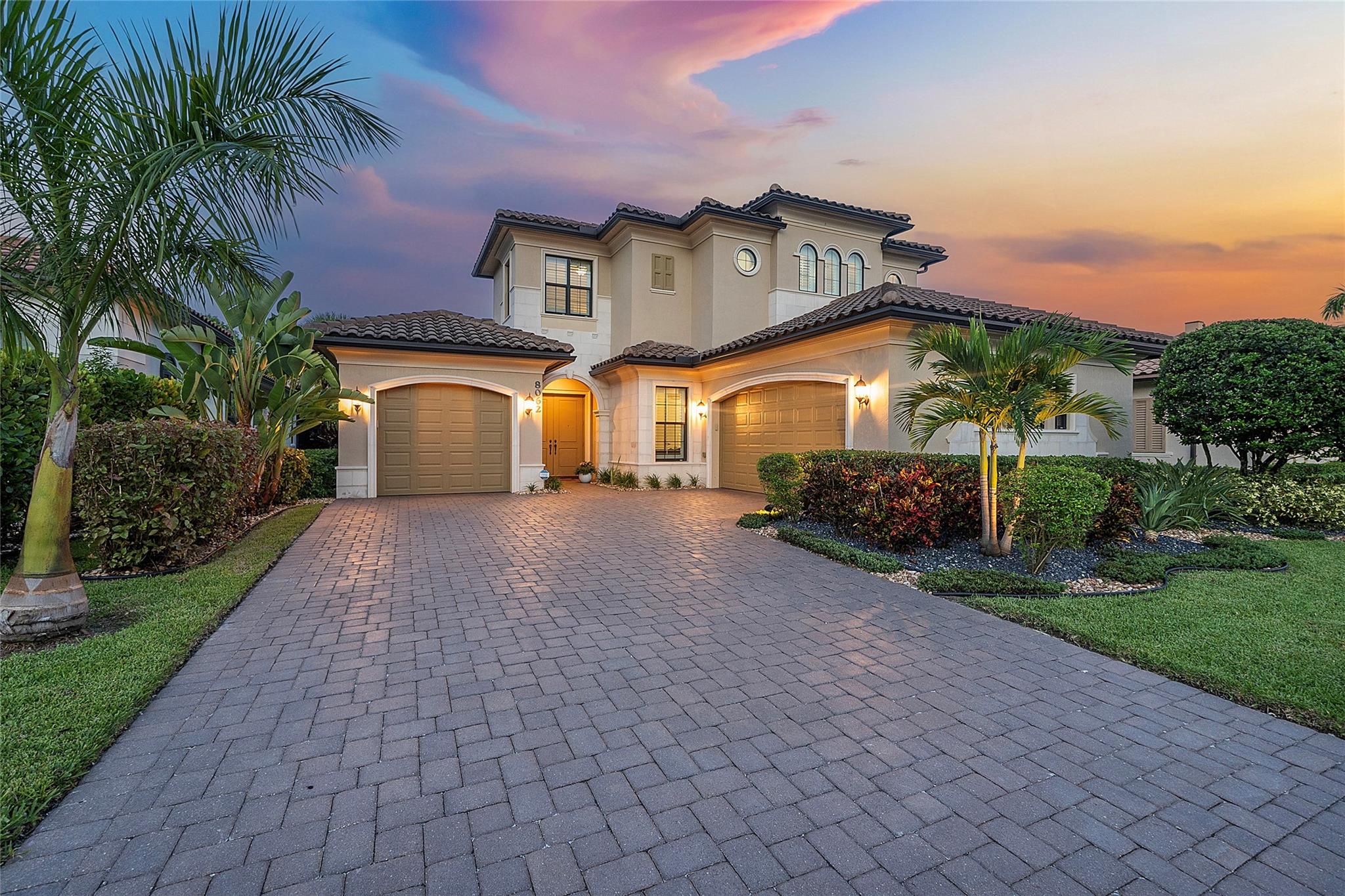 8062 NW 112th Ter