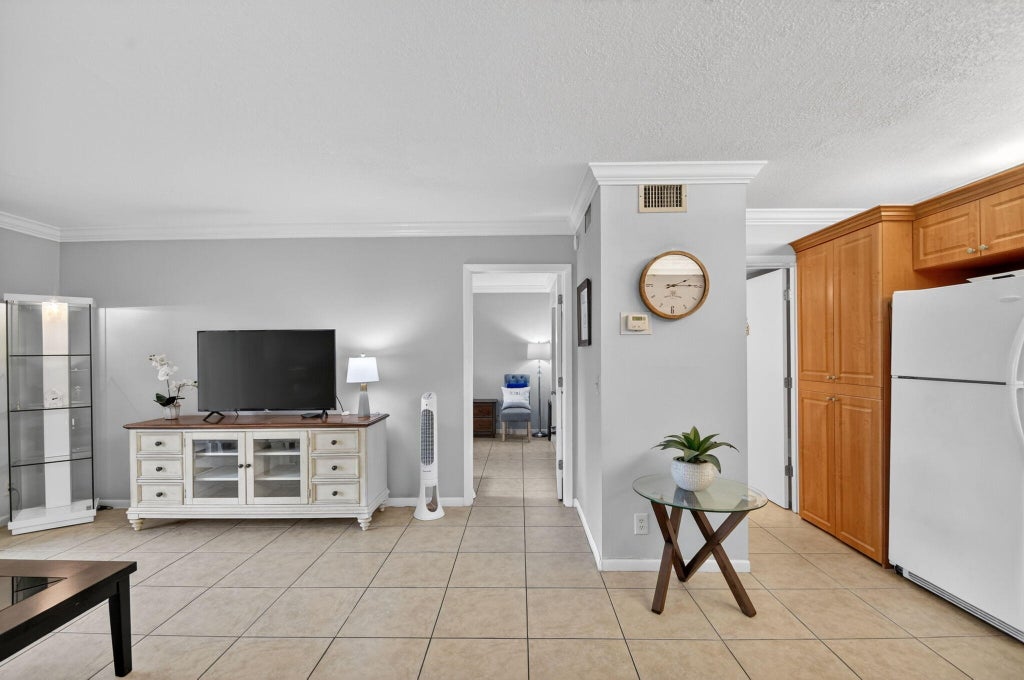 Photo of 1108 Green Pine Boulevard #E1, West Palm Beach, FL 33409 (MLS # B26037807)