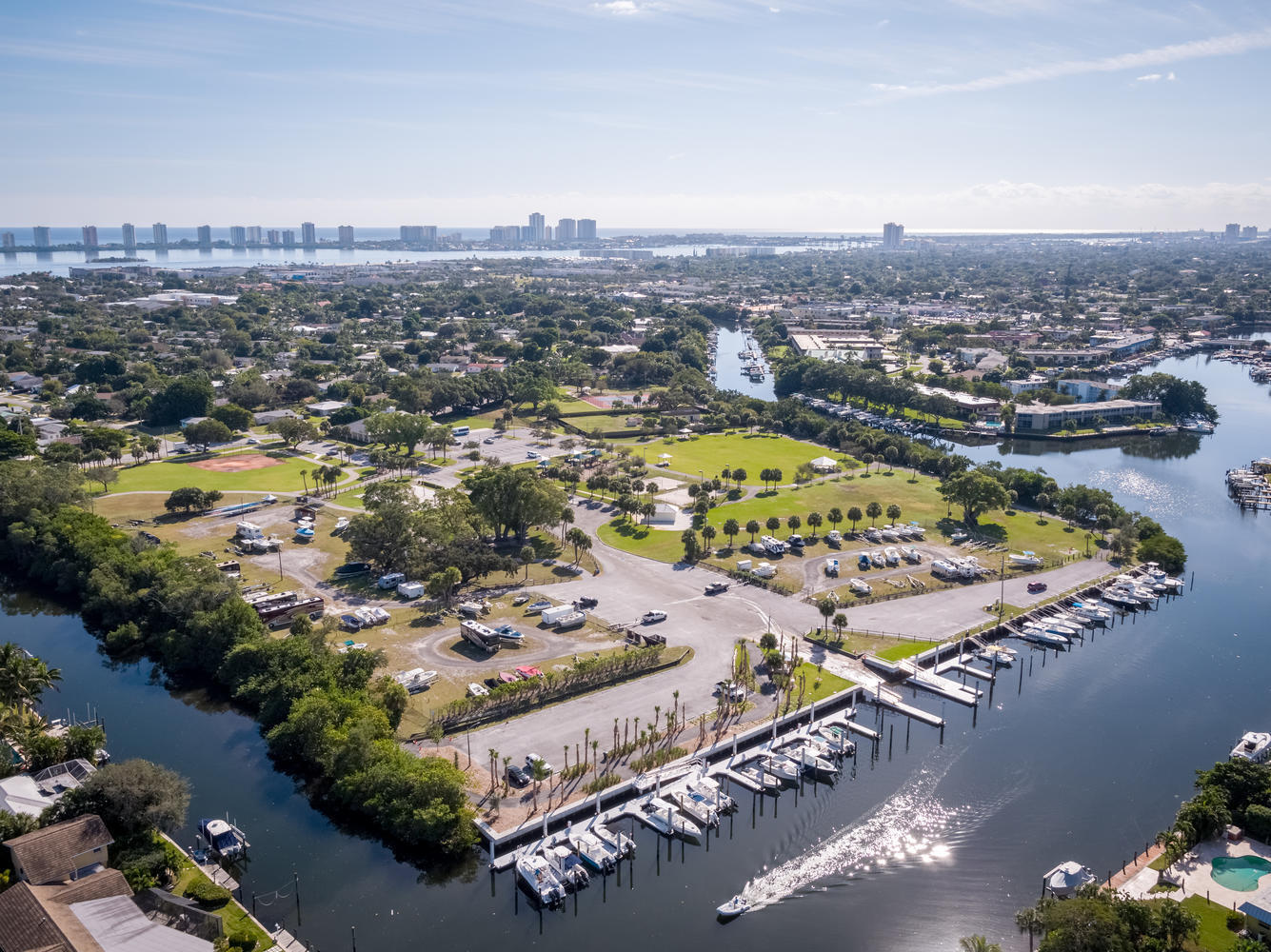 SHORE CLUB APTS B & C CON - Residential