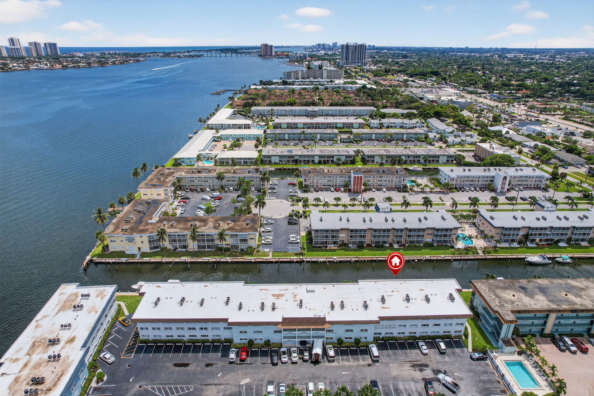 SHORE CLUB APTS B & C CON - Residential